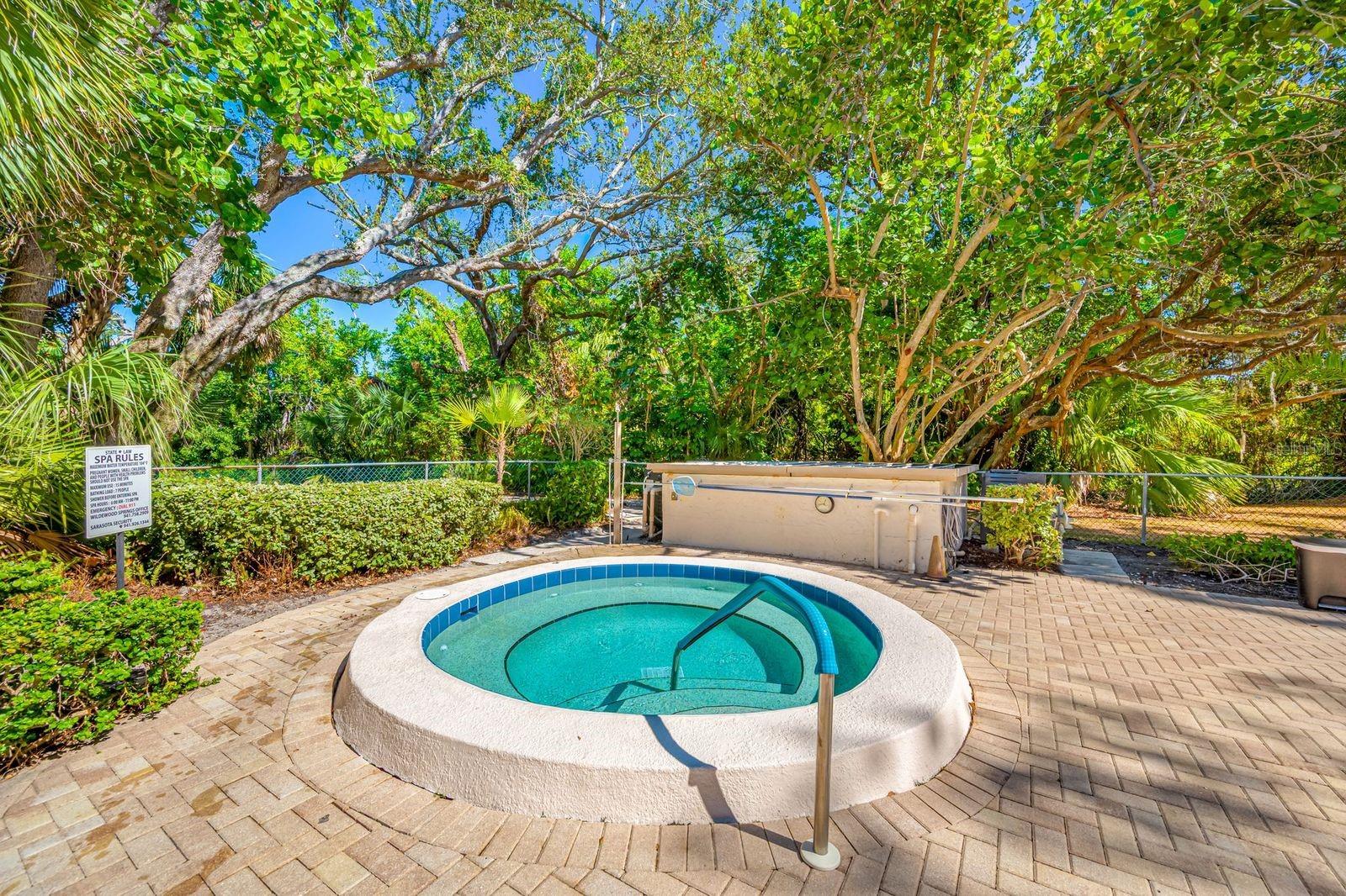 Image 42 of 48 For 703 Oakview Drive 703