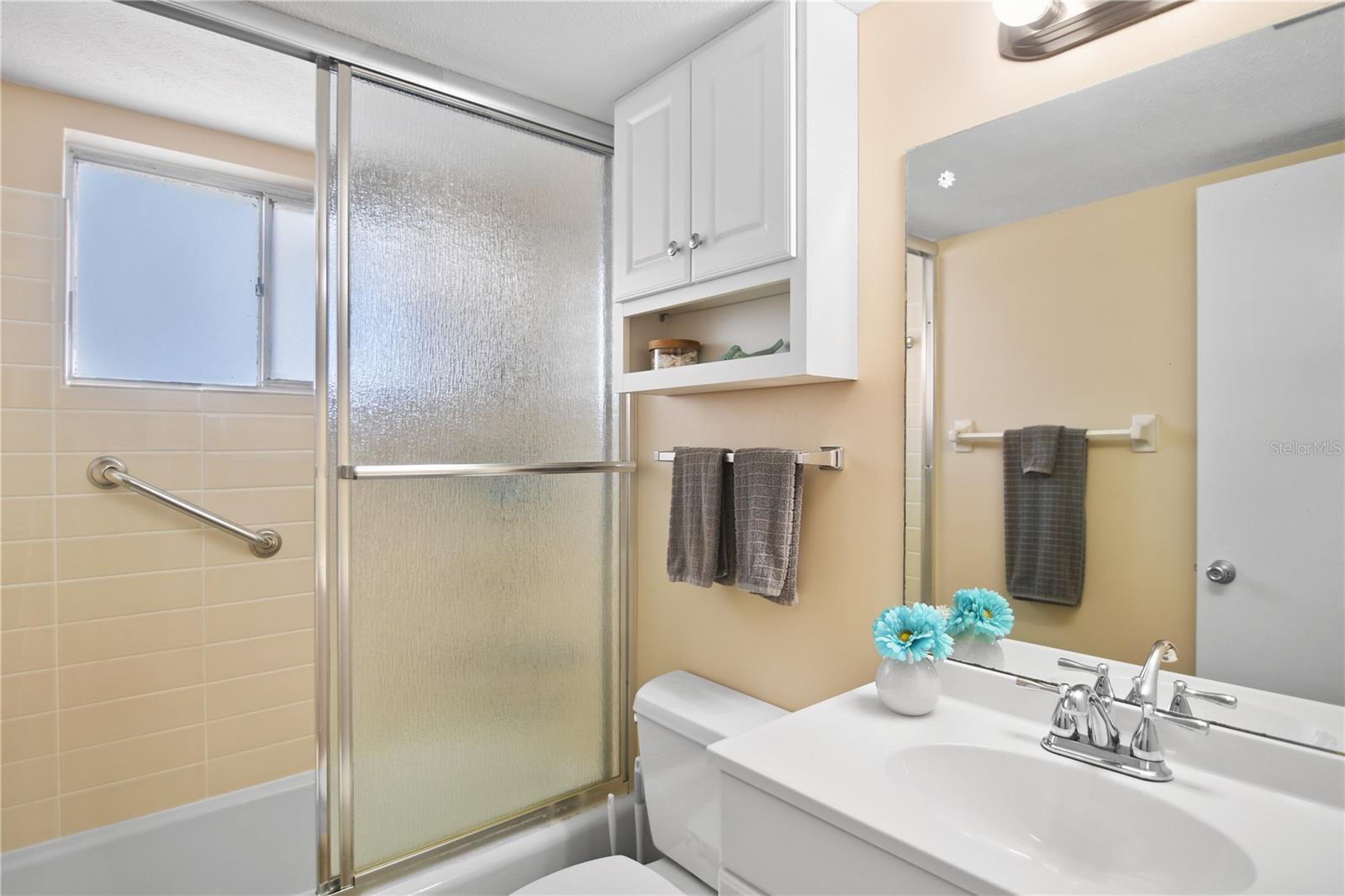 Image 22 of 29 For 1867 Restful Drive L-22