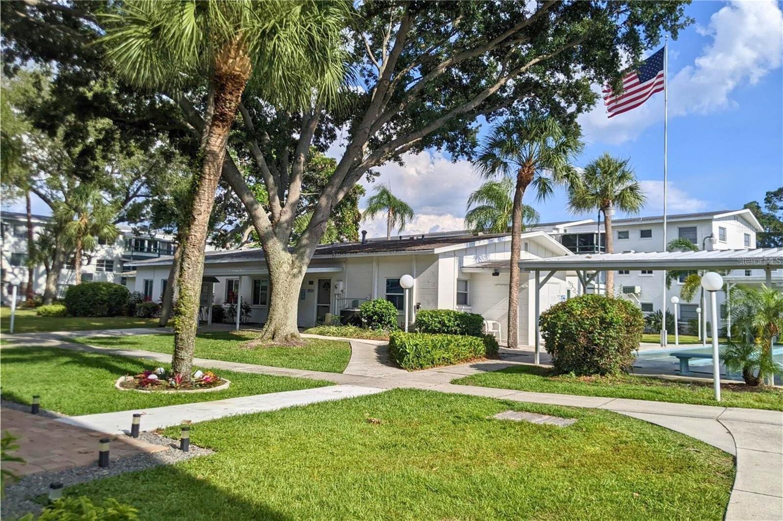 Image 27 of 29 For 1867 Restful Drive L-22