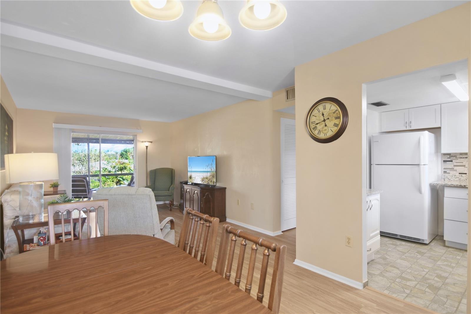 Image 7 of 29 For 1867 Restful Drive L-22