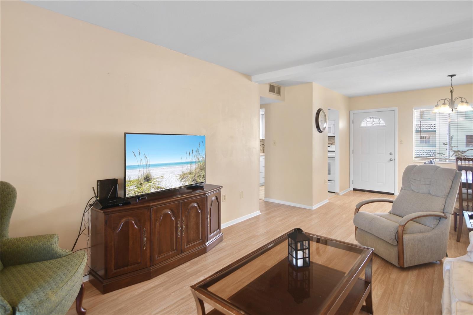 Image 9 of 29 For 1867 Restful Drive L-22