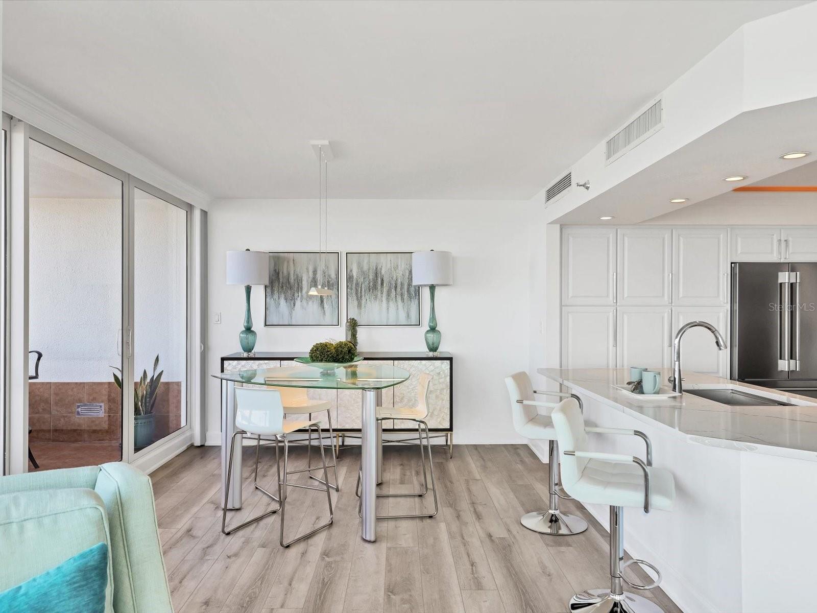 Image 11 of 56 For 988 Blvd Of The Arts 414