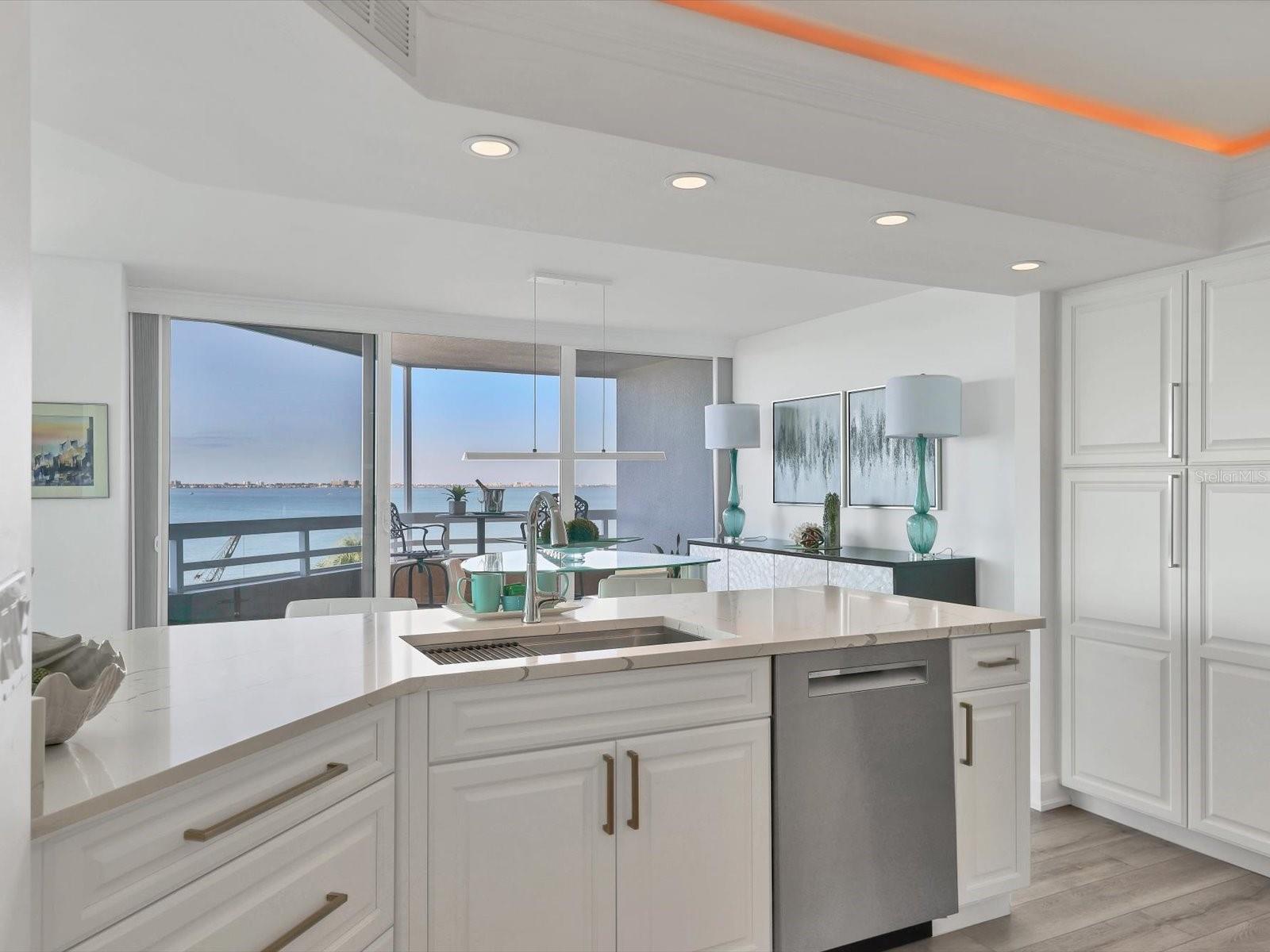 Image 16 of 56 For 988 Blvd Of The Arts 414