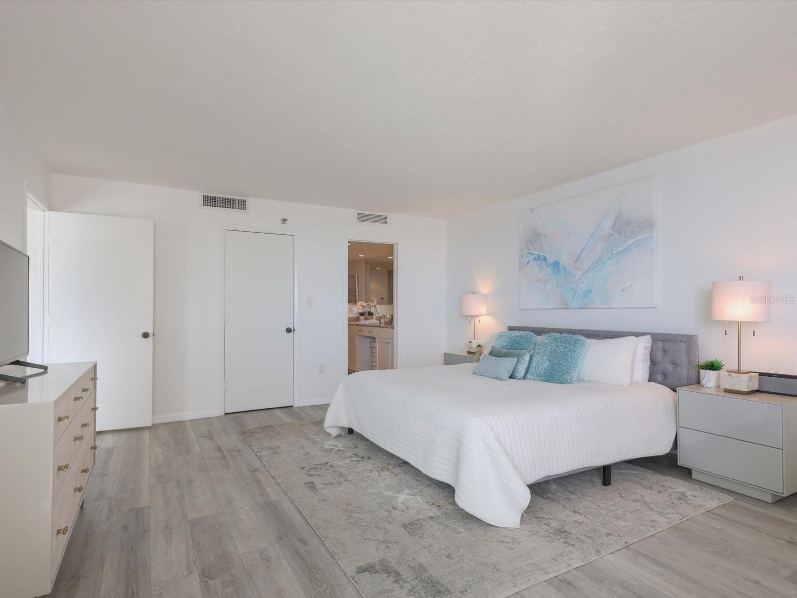 Image 20 of 56 For 988 Blvd Of The Arts 414