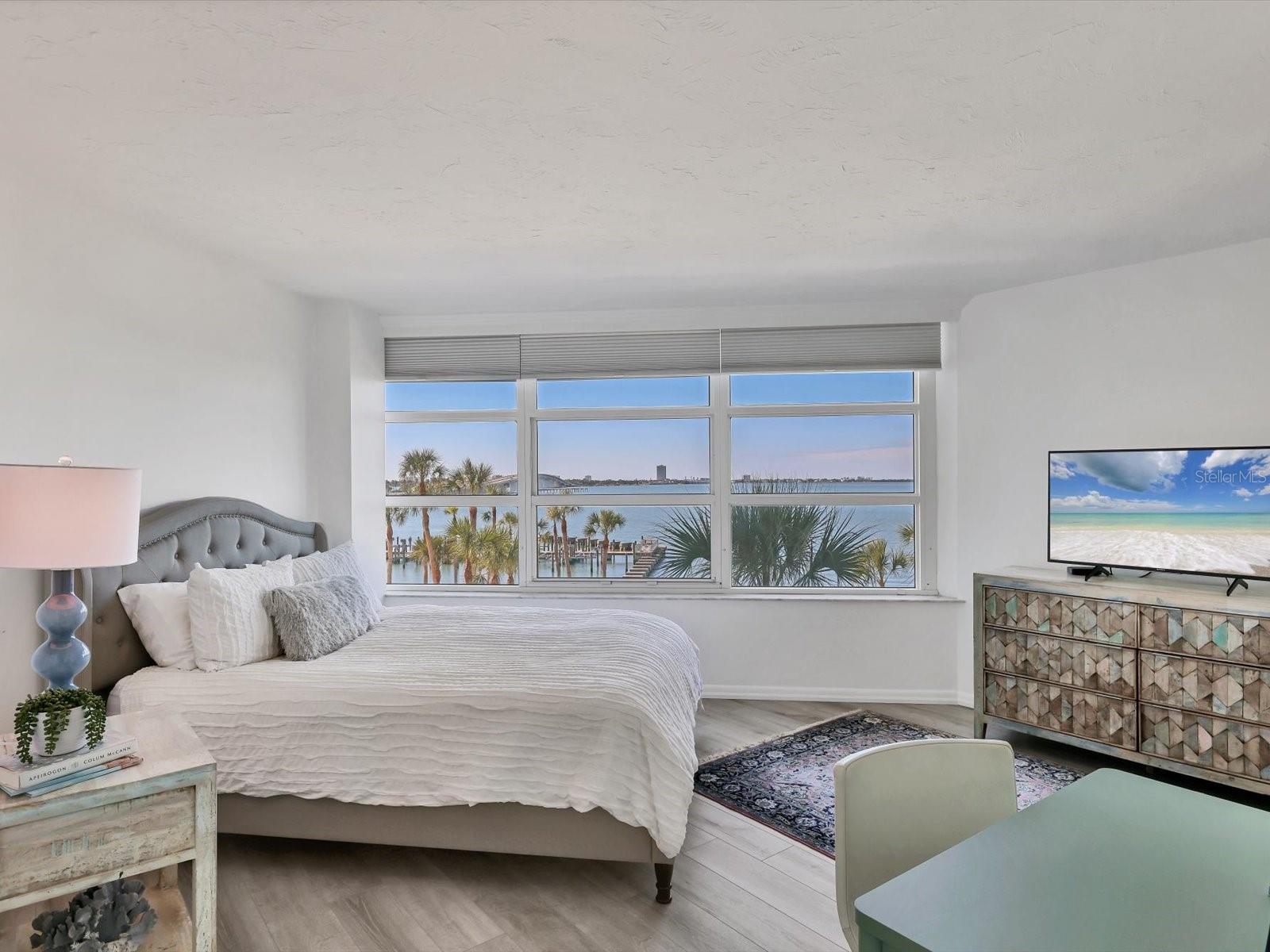 Image 26 of 56 For 988 Blvd Of The Arts 414