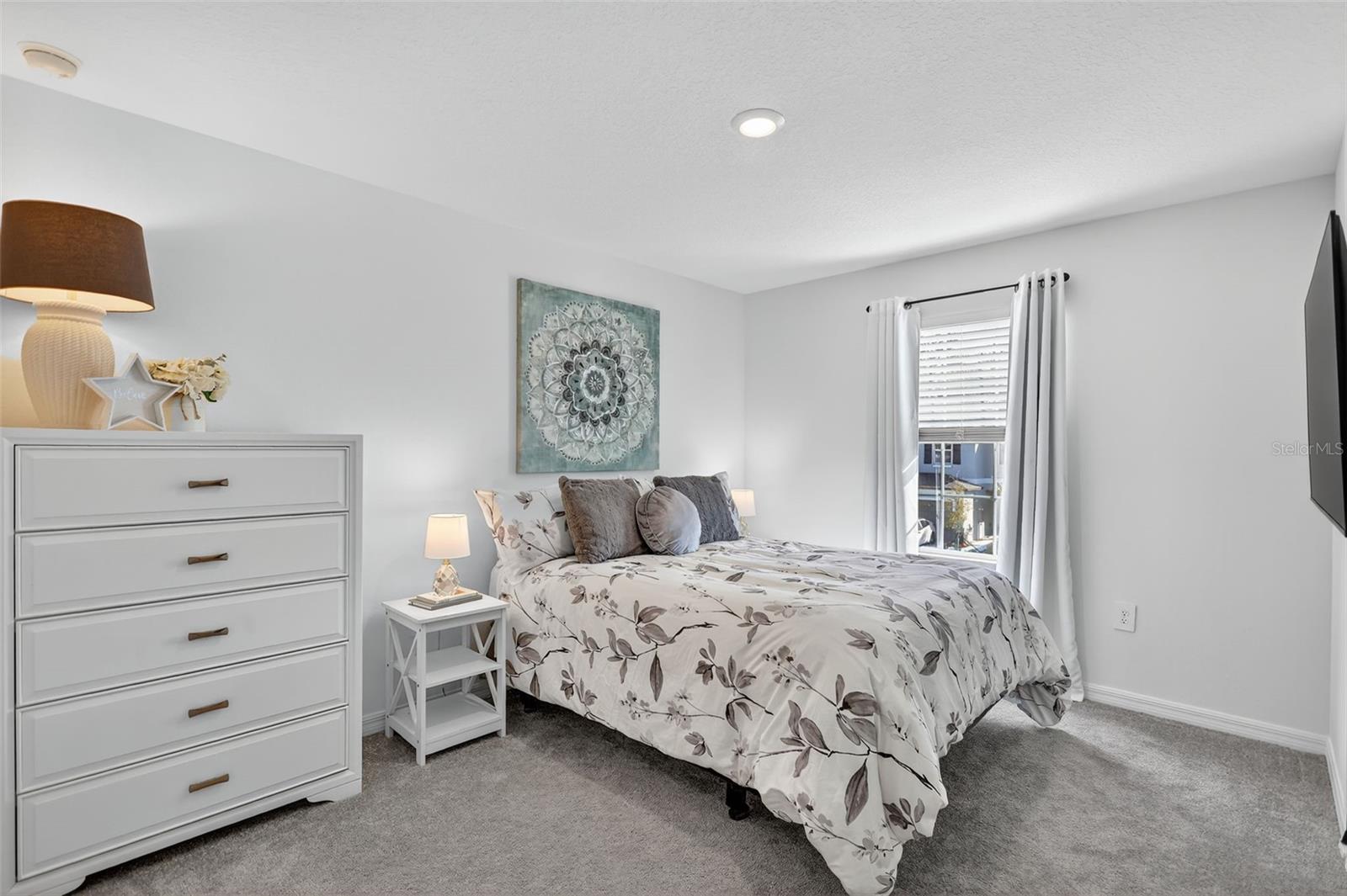 Image 26 of 36 For 2632 Sunray Venus Way