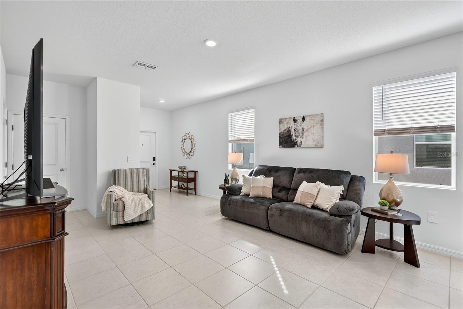 Image 6 of 36 For 2632 Sunray Venus Way