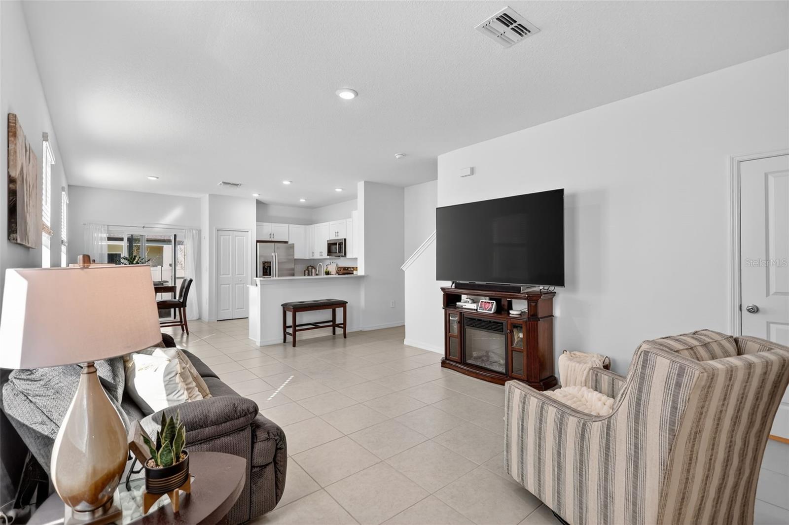 Image 7 of 36 For 2632 Sunray Venus Way