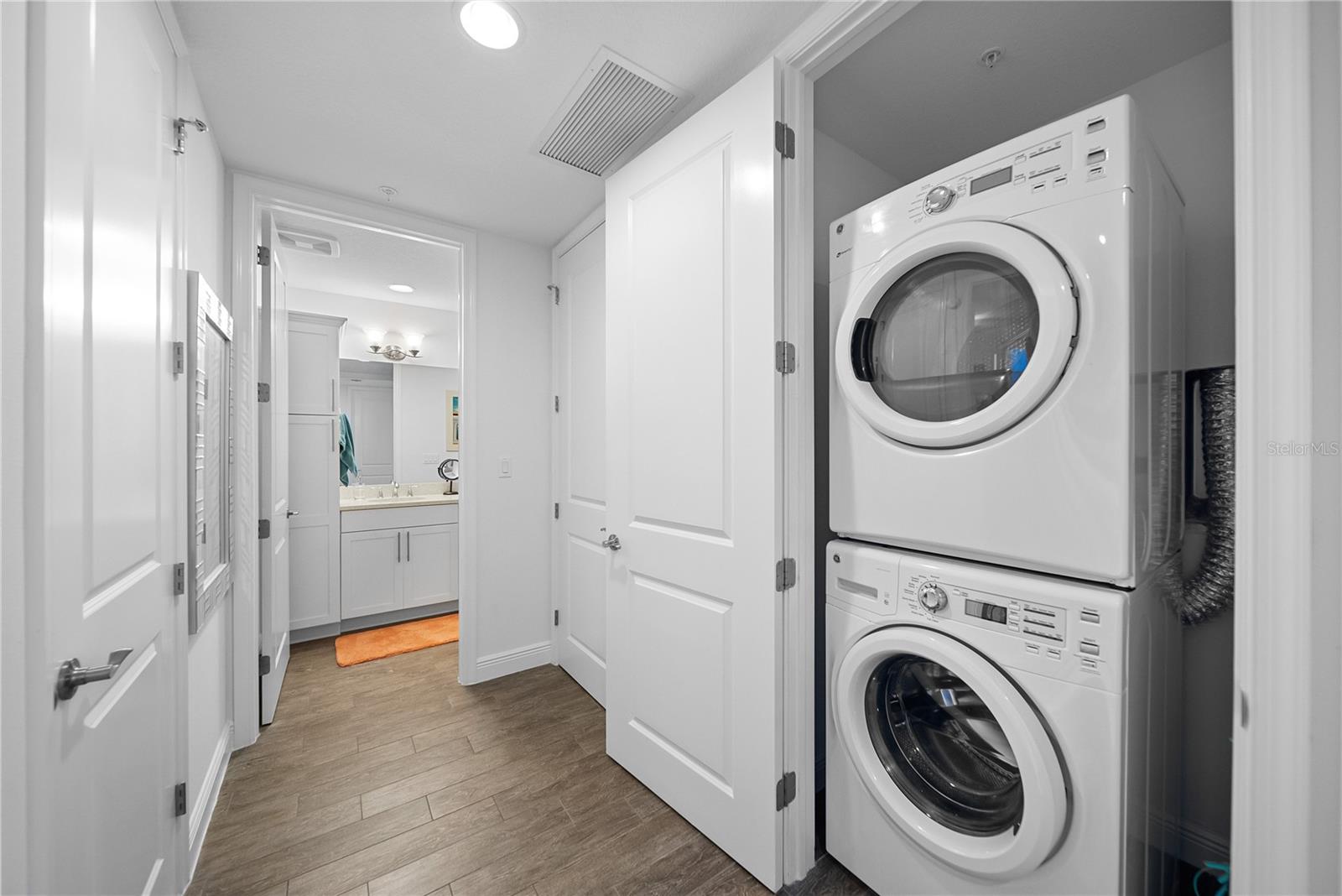 Image 40 of 72 For 391 Aruba Circle 303