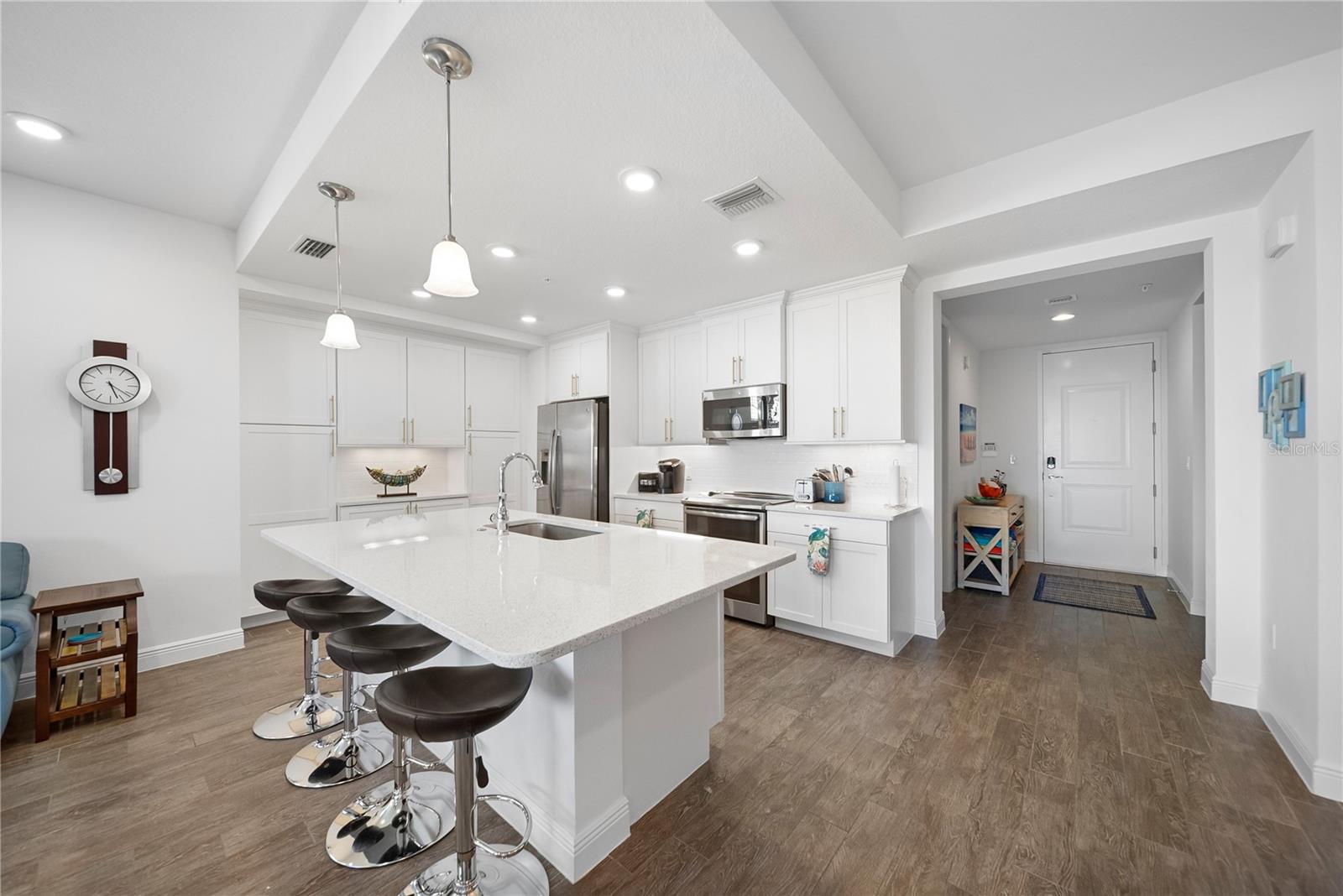 Image 41 of 72 For 391 Aruba Circle 303