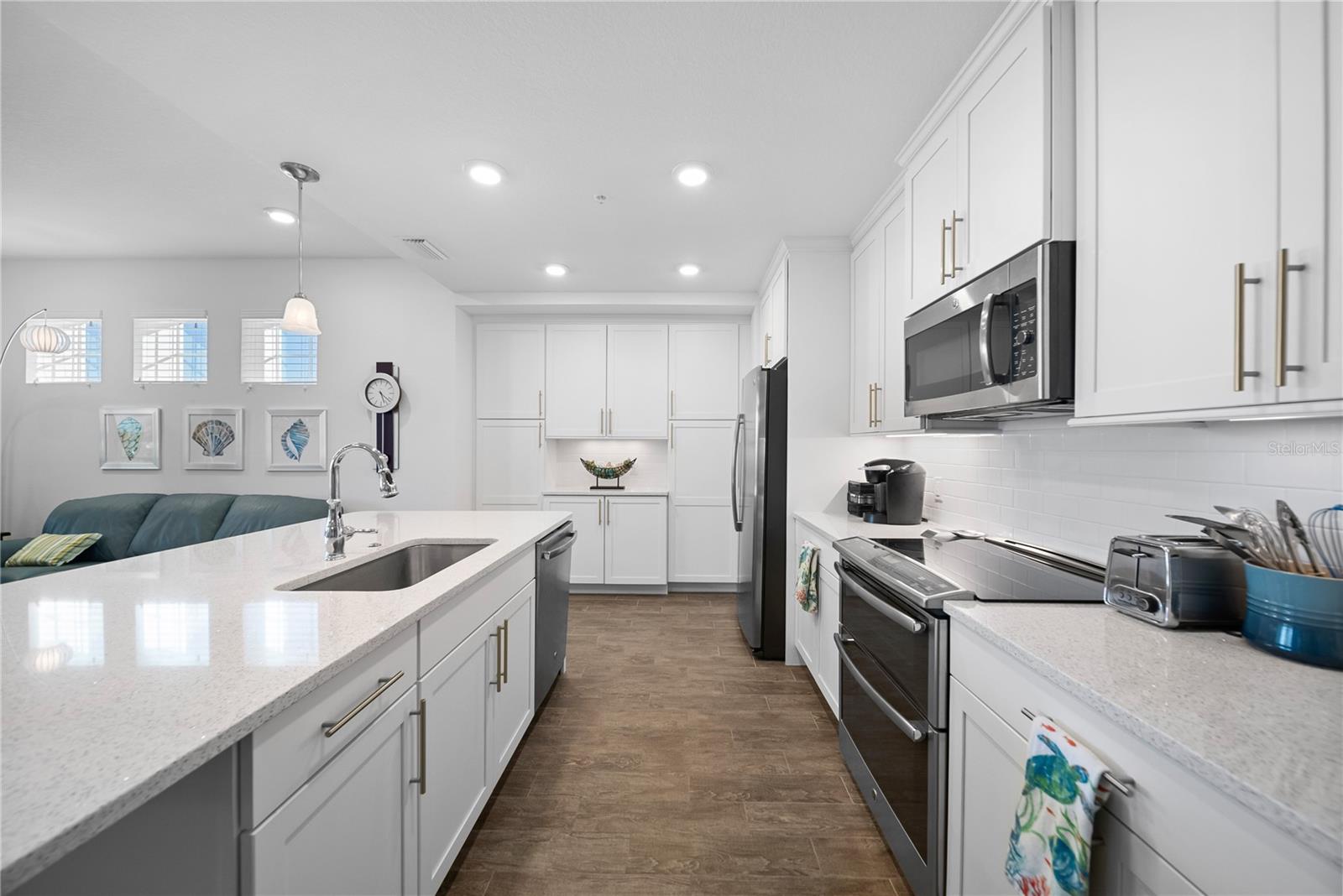 Image 9 of 72 For 391 Aruba Circle 303