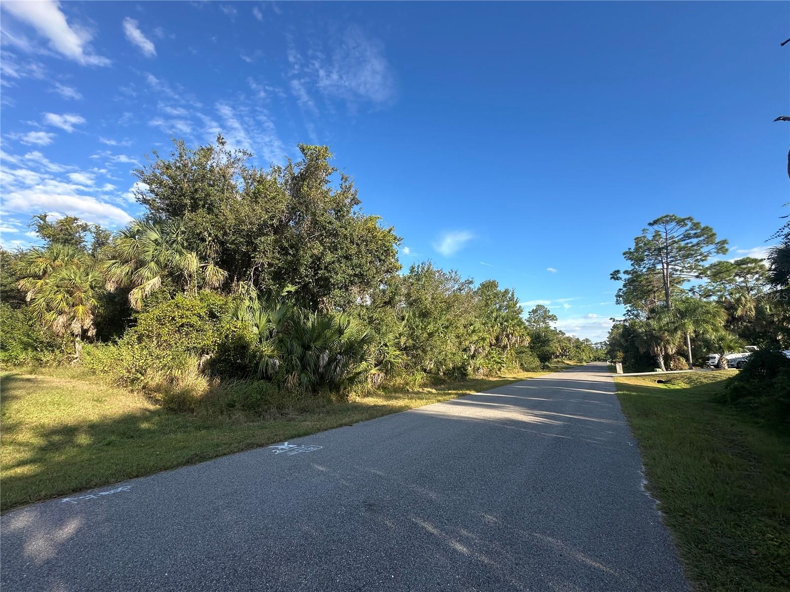 Image 3 of 4 For  Parlay Lane 