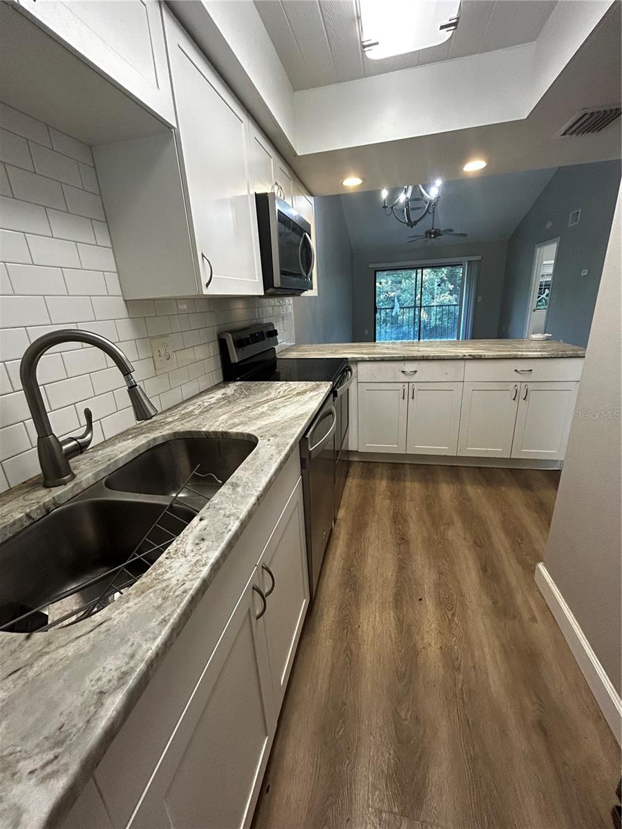 Image 3 of 14 For 4089 Lake Forest Drive