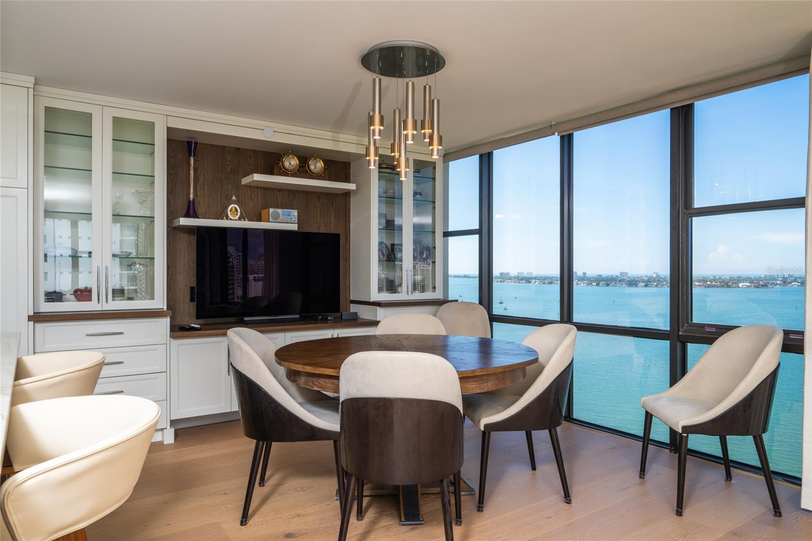 Image 10 of 86 For 770 Palm Avenue 1704