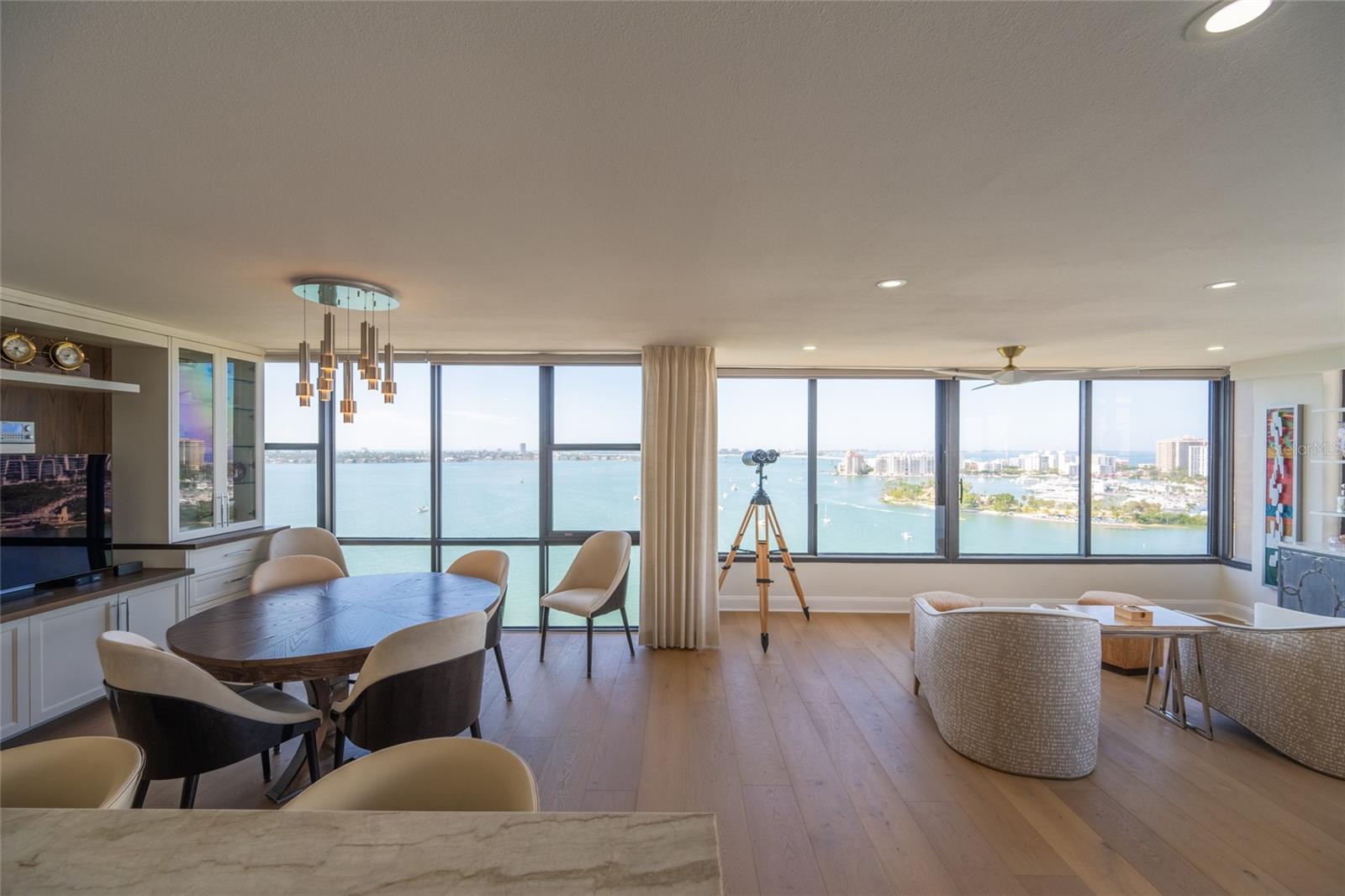 Image 23 of 86 For 770 Palm Avenue 1704