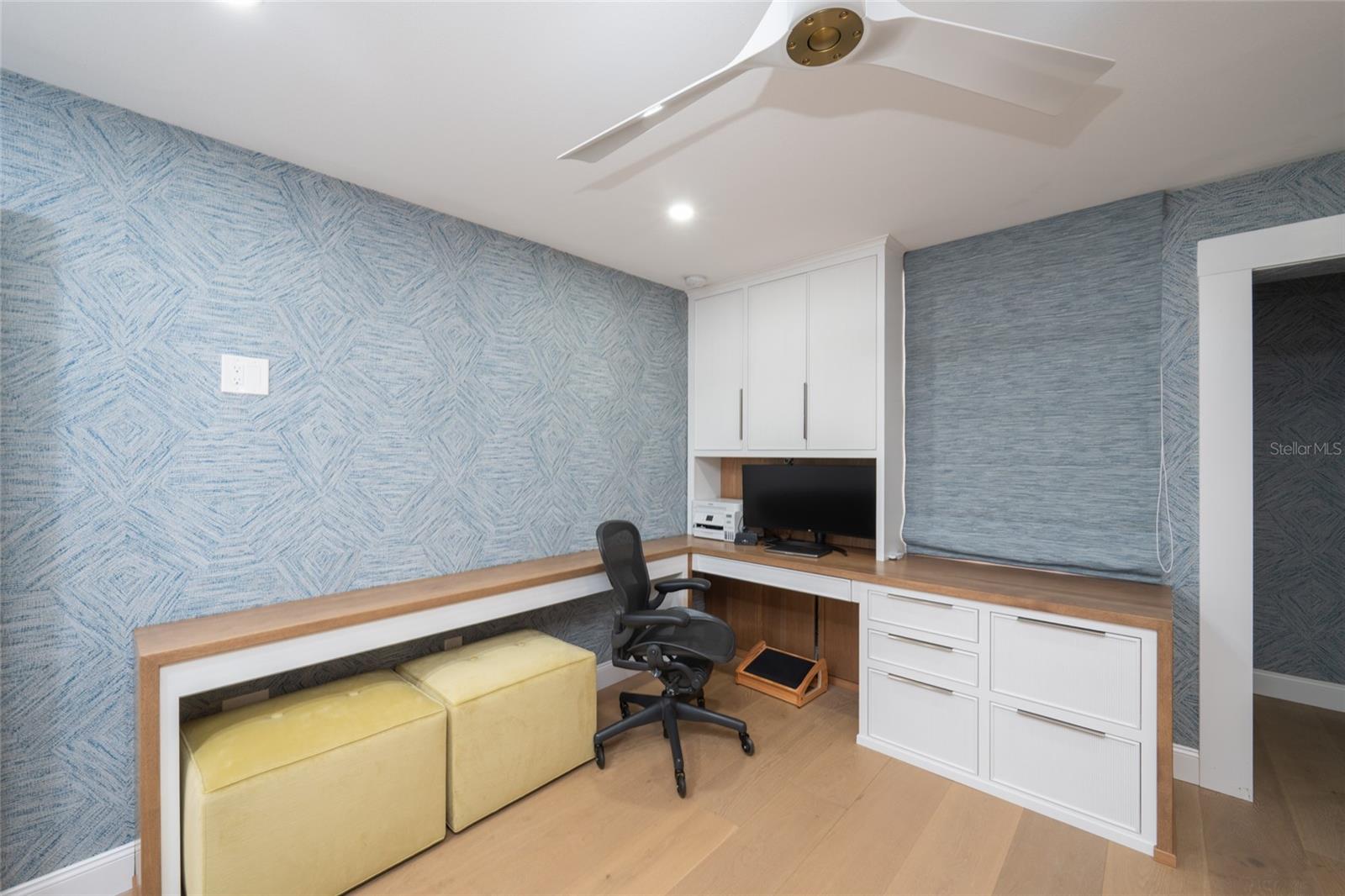 Image 26 of 86 For 770 Palm Avenue 1704