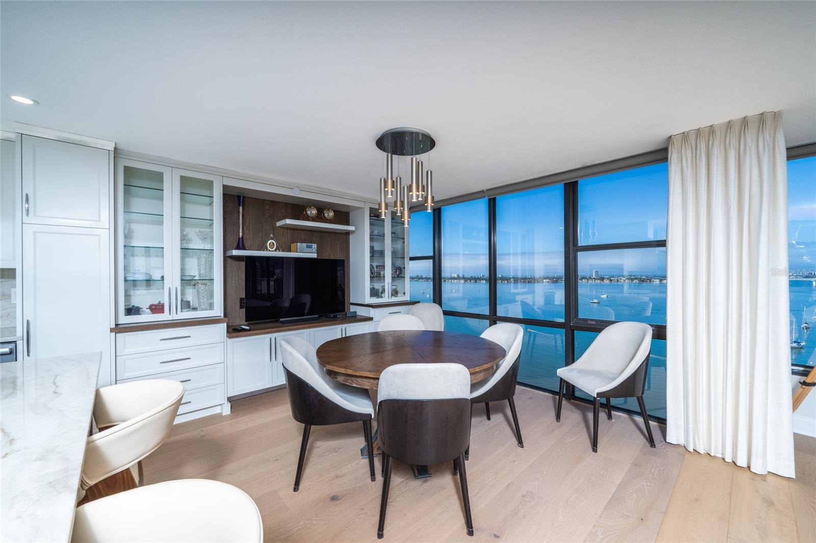 Image 29 of 86 For 770 Palm Avenue 1704