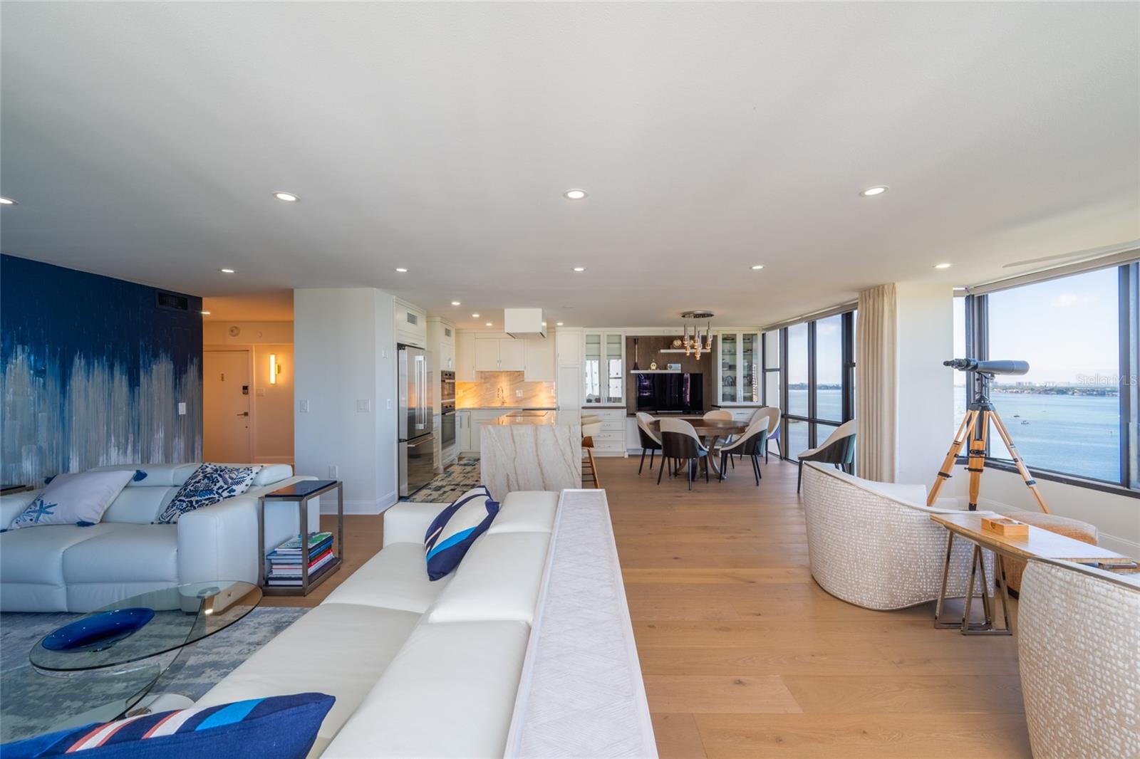 Image 35 of 86 For 770 Palm Avenue 1704