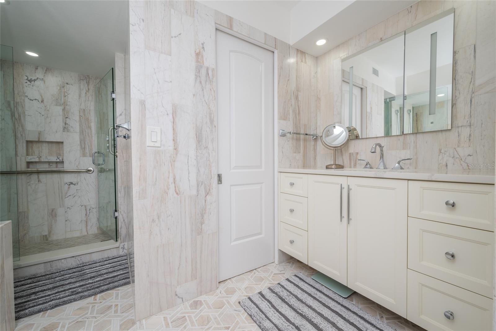 Image 37 of 86 For 770 Palm Avenue 1704