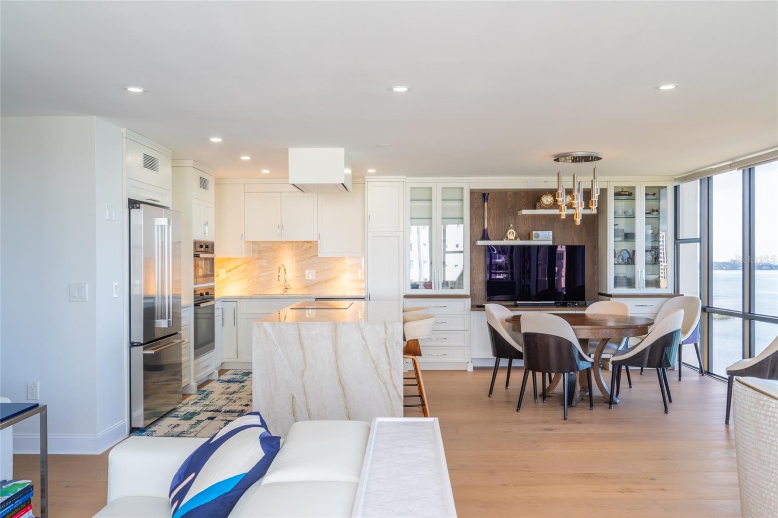 Image 38 of 86 For 770 Palm Avenue 1704