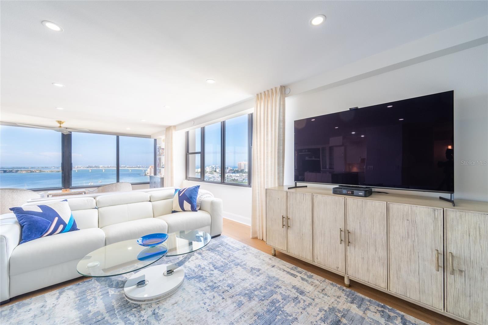 Image 42 of 86 For 770 Palm Avenue 1704