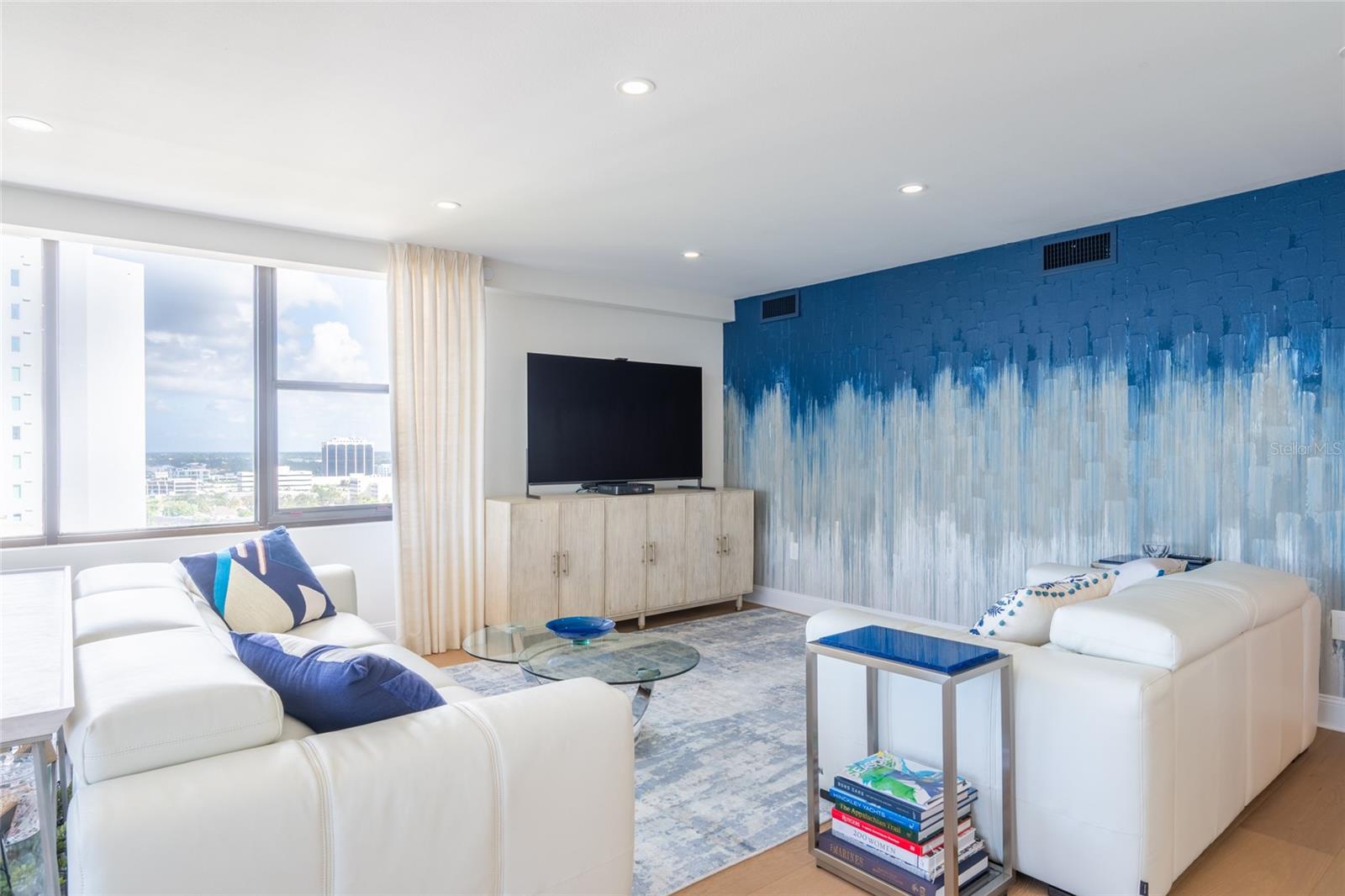 Image 43 of 86 For 770 Palm Avenue 1704