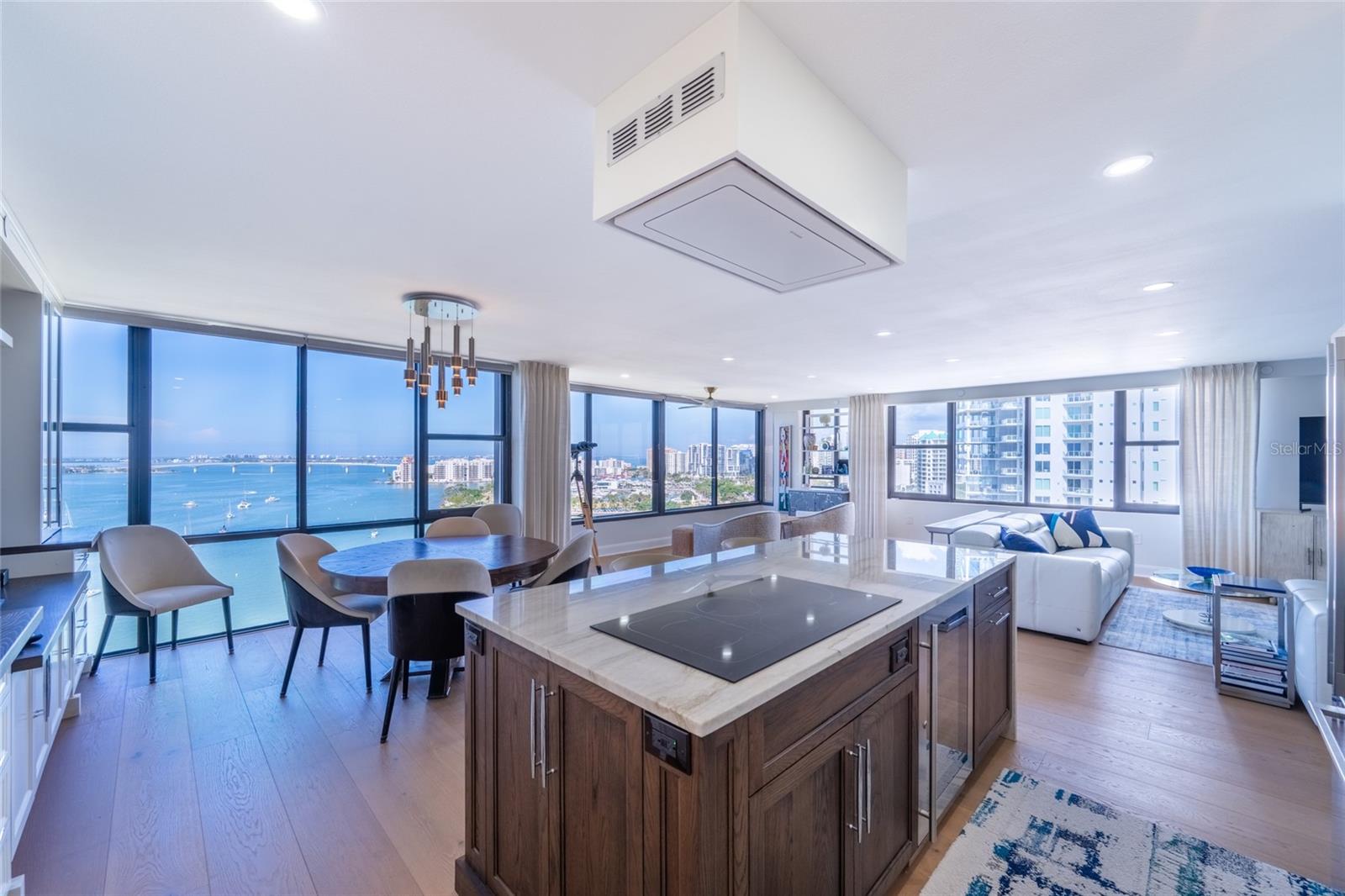 Image 45 of 86 For 770 Palm Avenue 1704