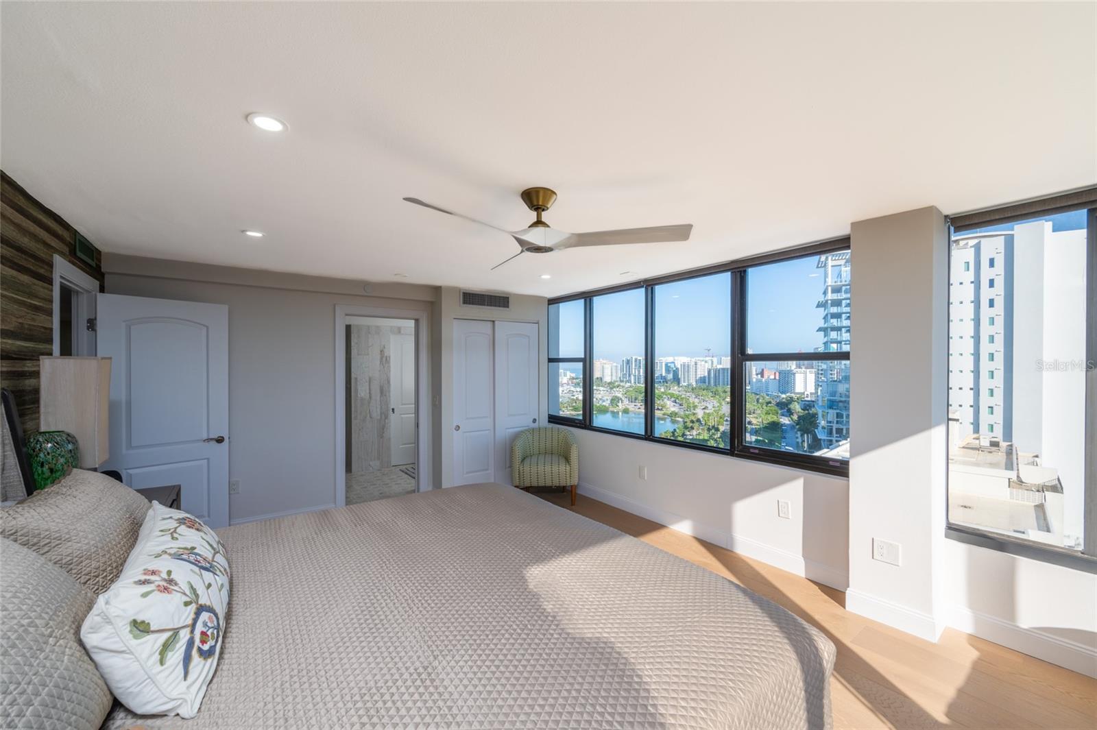 Image 51 of 86 For 770 Palm Avenue 1704