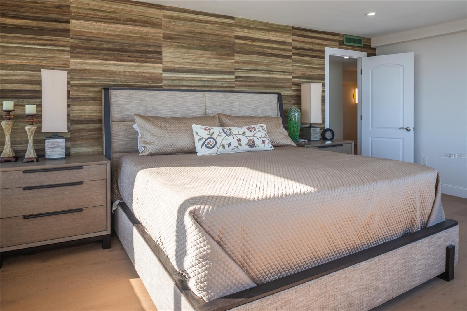 Image 52 of 86 For 770 Palm Avenue 1704