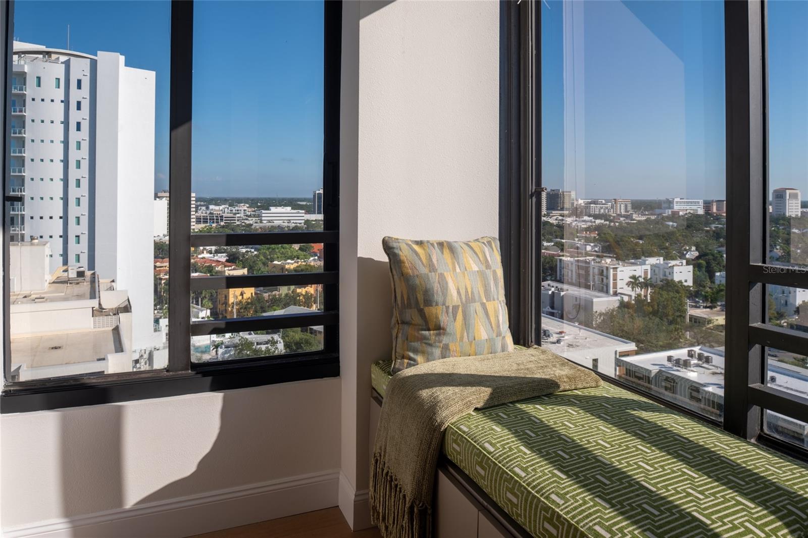 Image 53 of 86 For 770 Palm Avenue 1704