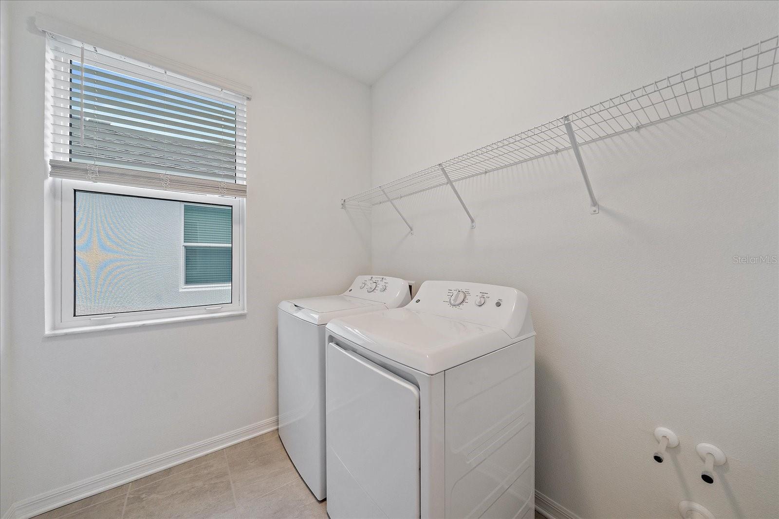 Image 20 of 34 For 1972 Mast Lane