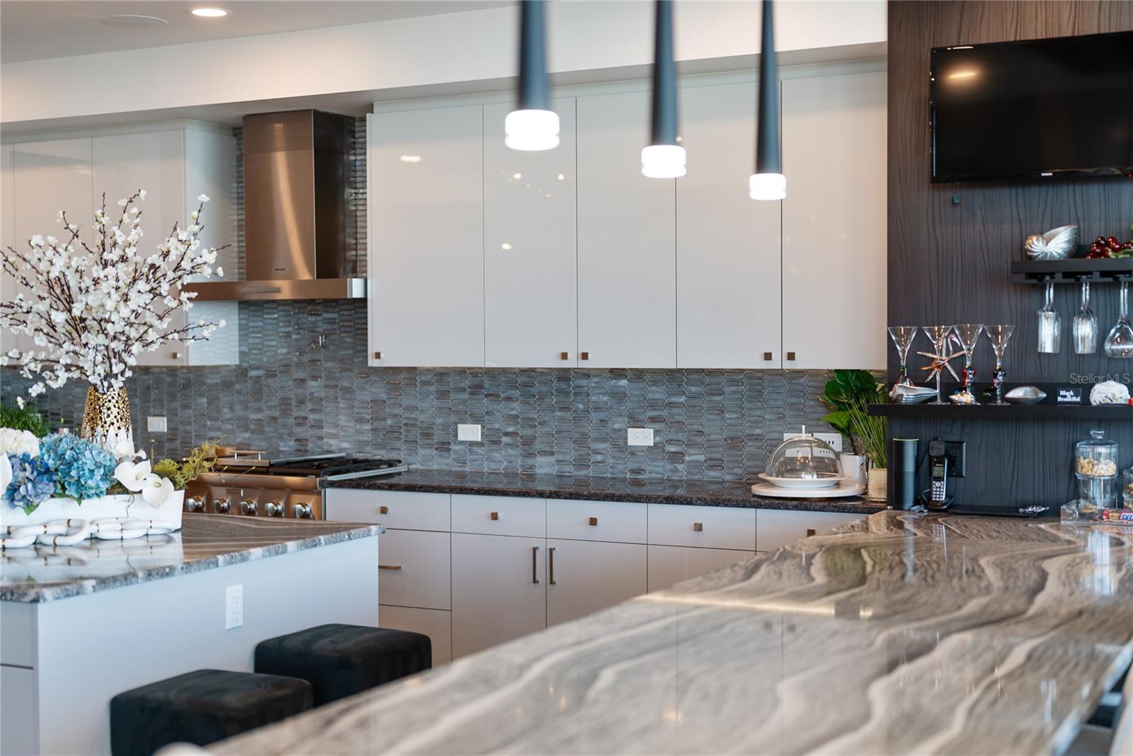 Image 18 of 100 For 540 Tamiami Trail 702