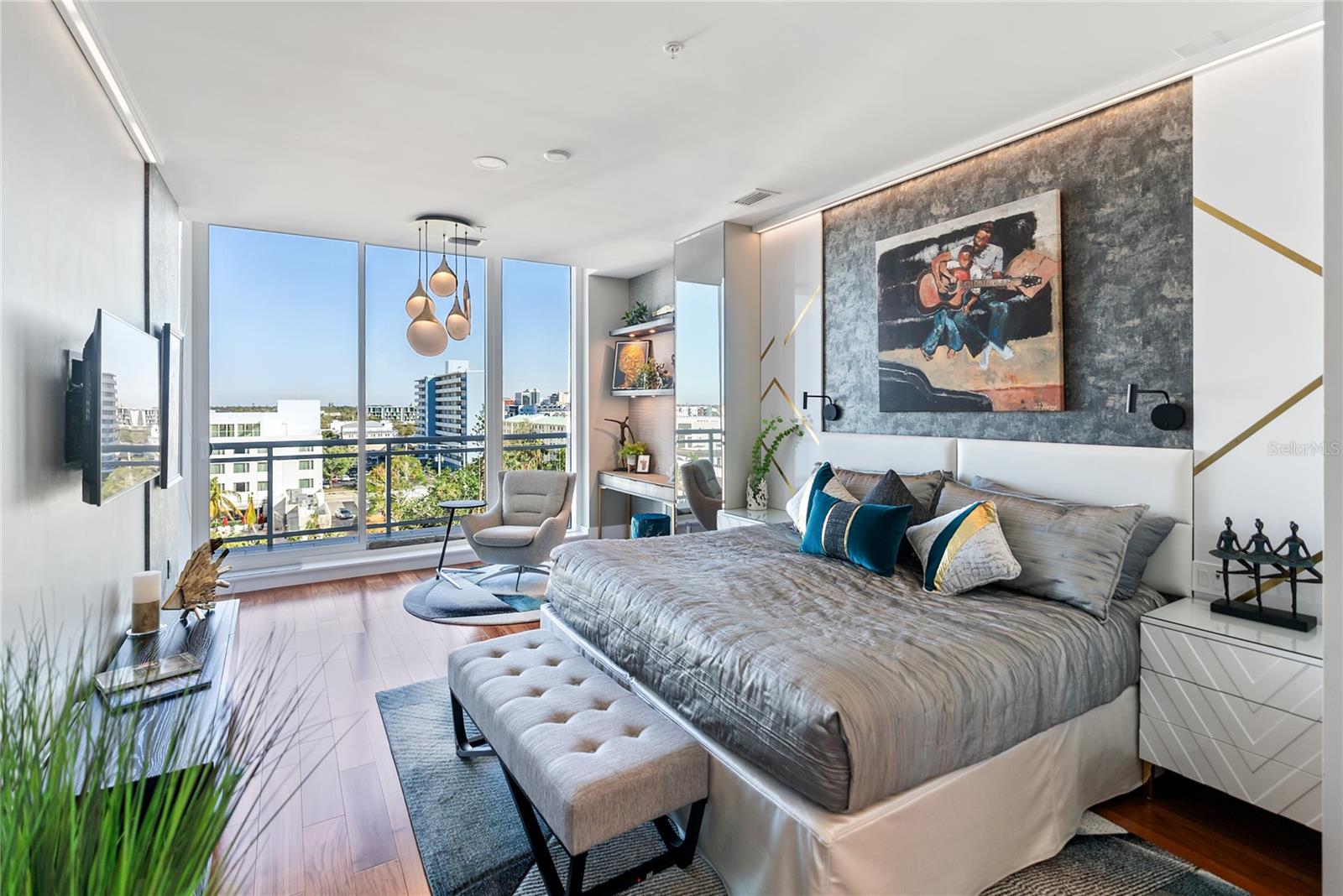 Image 52 of 100 For 540 Tamiami Trail 702