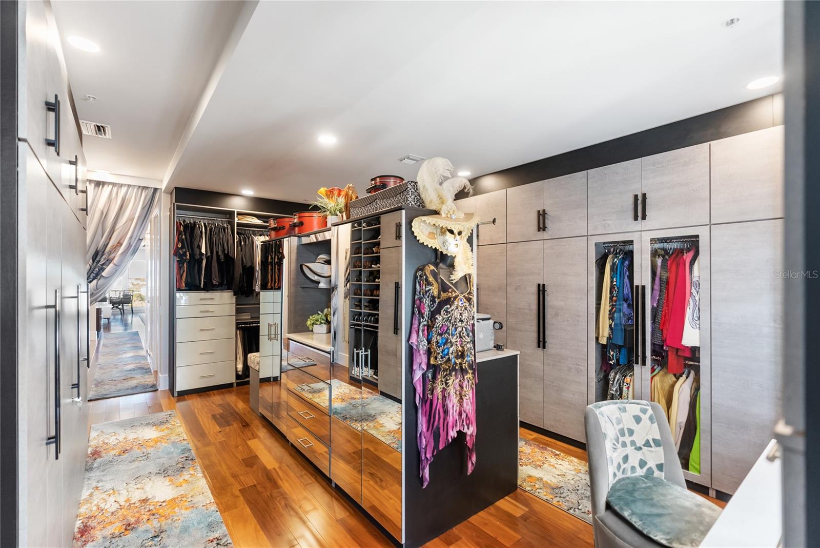 Image 62 of 100 For 540 Tamiami Trail 702