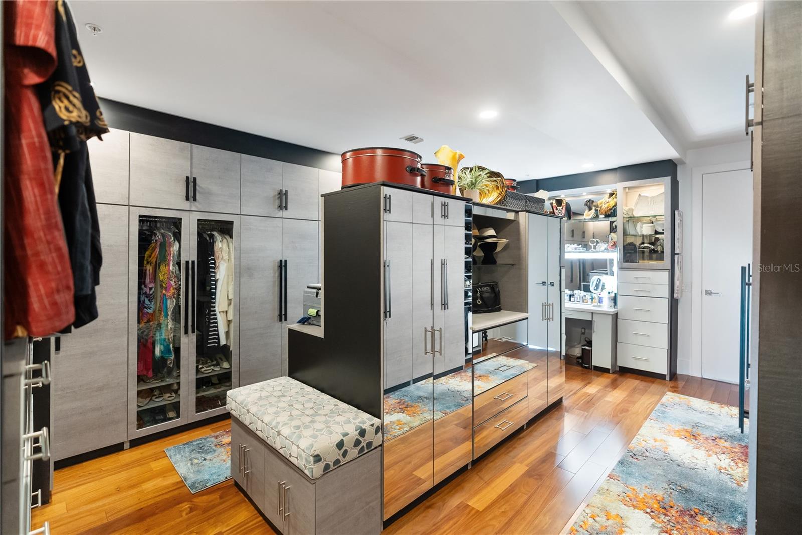 Image 63 of 100 For 540 Tamiami Trail 702