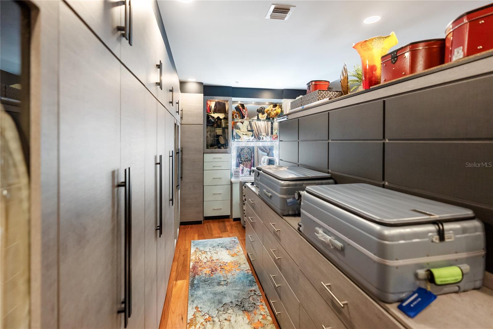 Image 66 of 100 For 540 Tamiami Trail 702