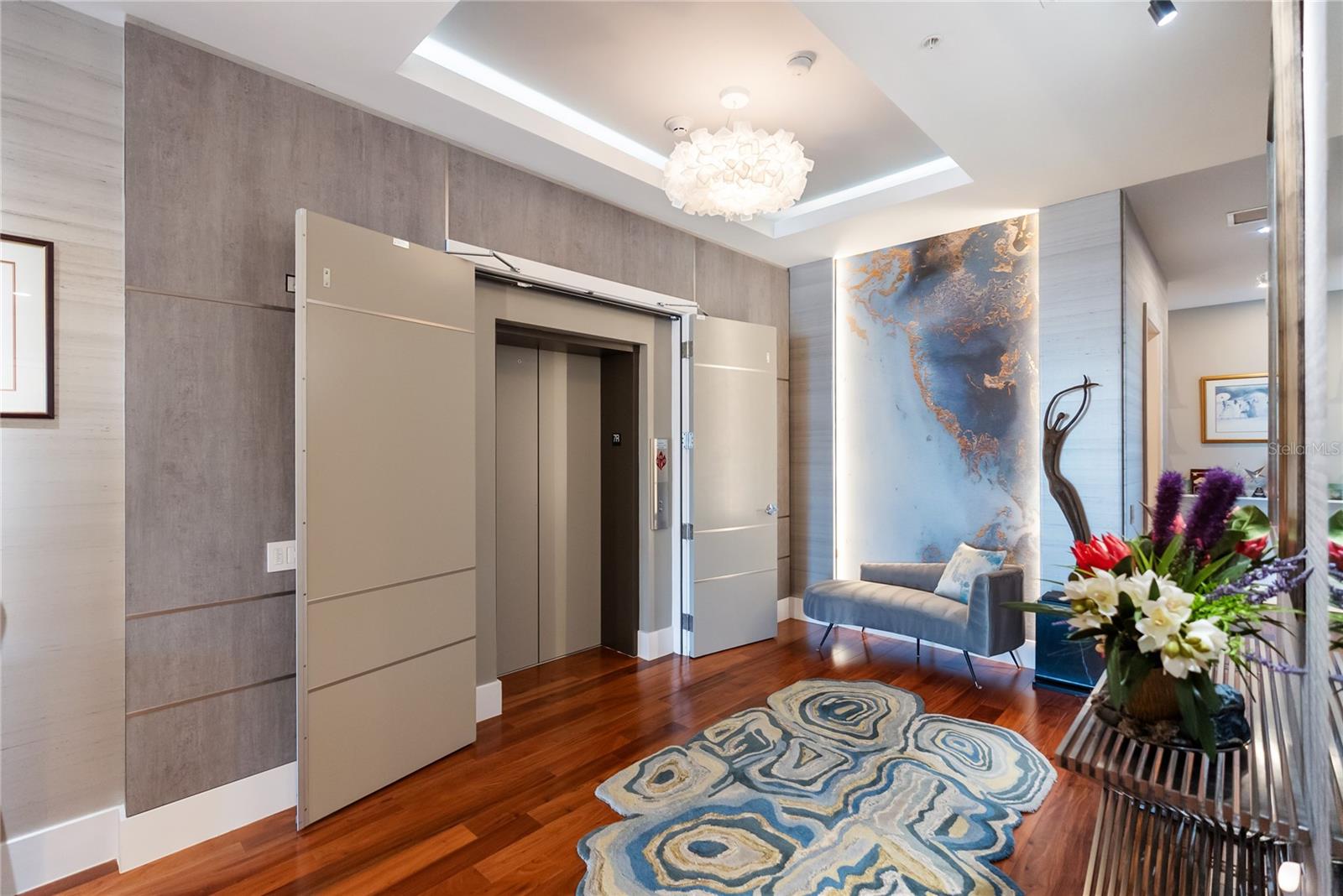 Image 71 of 100 For 540 Tamiami Trail 702