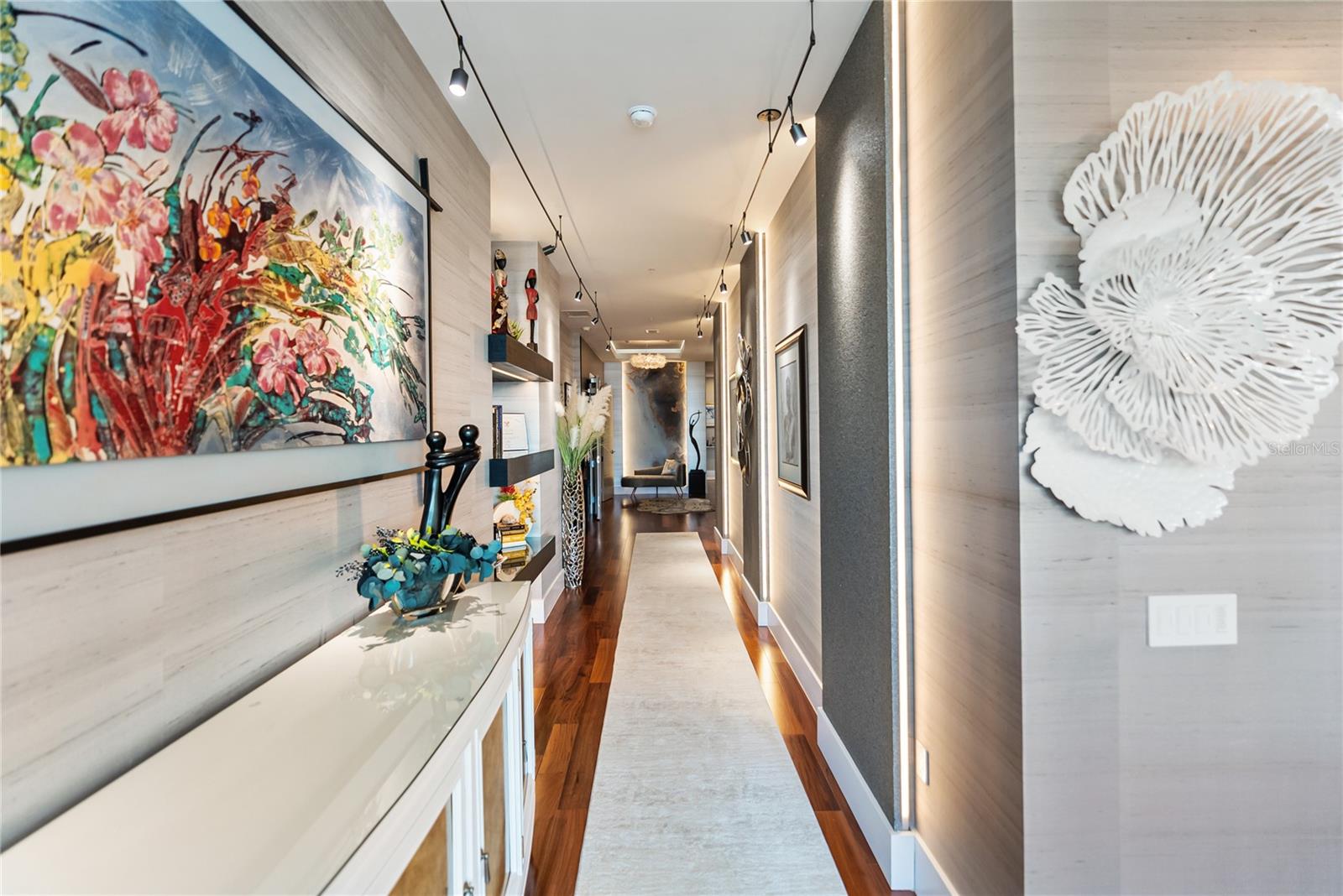 Image 76 of 100 For 540 Tamiami Trail 702