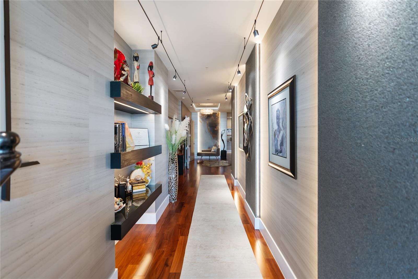 Image 77 of 100 For 540 Tamiami Trail 702