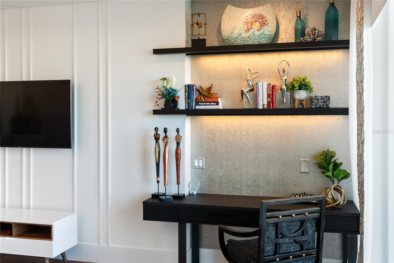 Image 84 of 100 For 540 Tamiami Trail 702