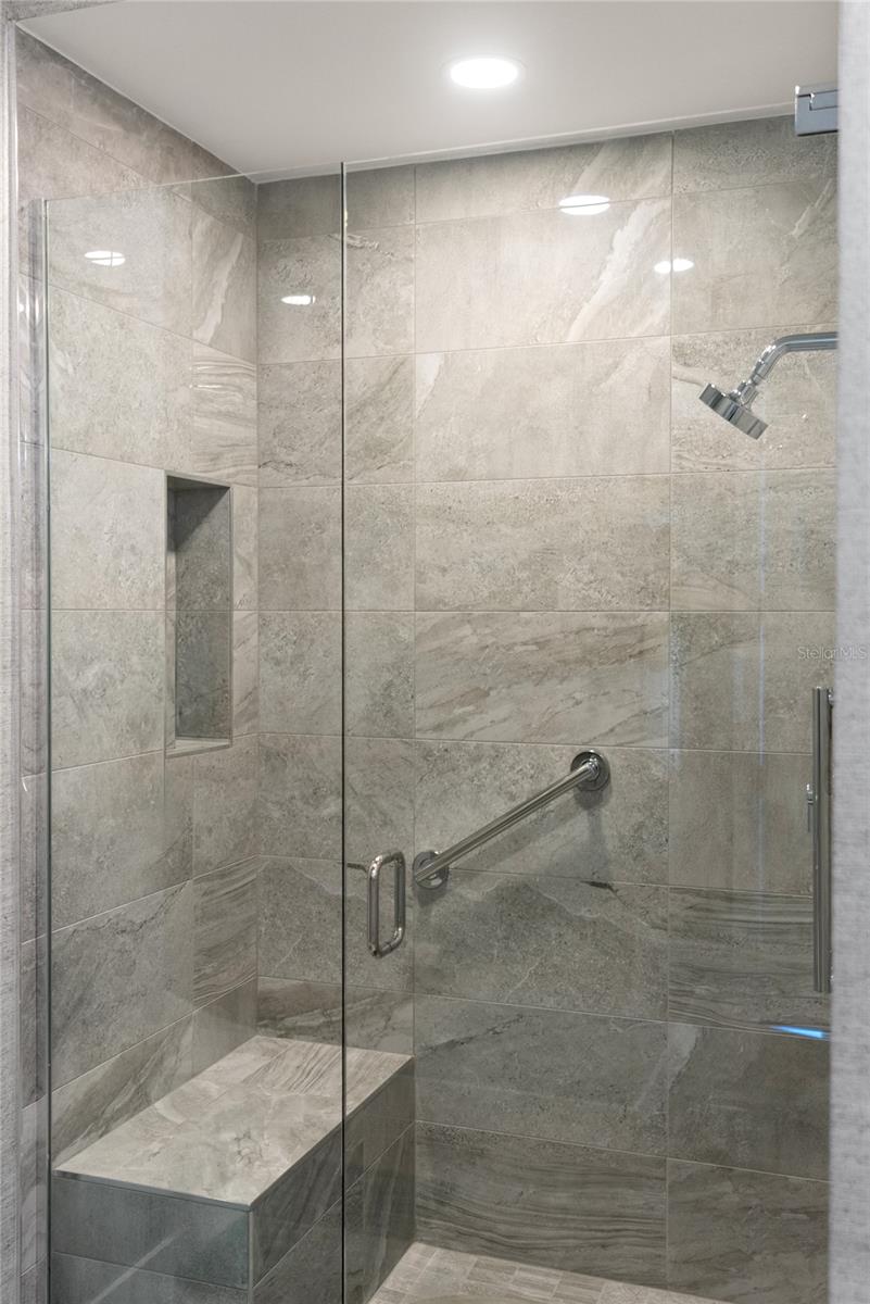 Image 85 of 100 For 540 Tamiami Trail 702