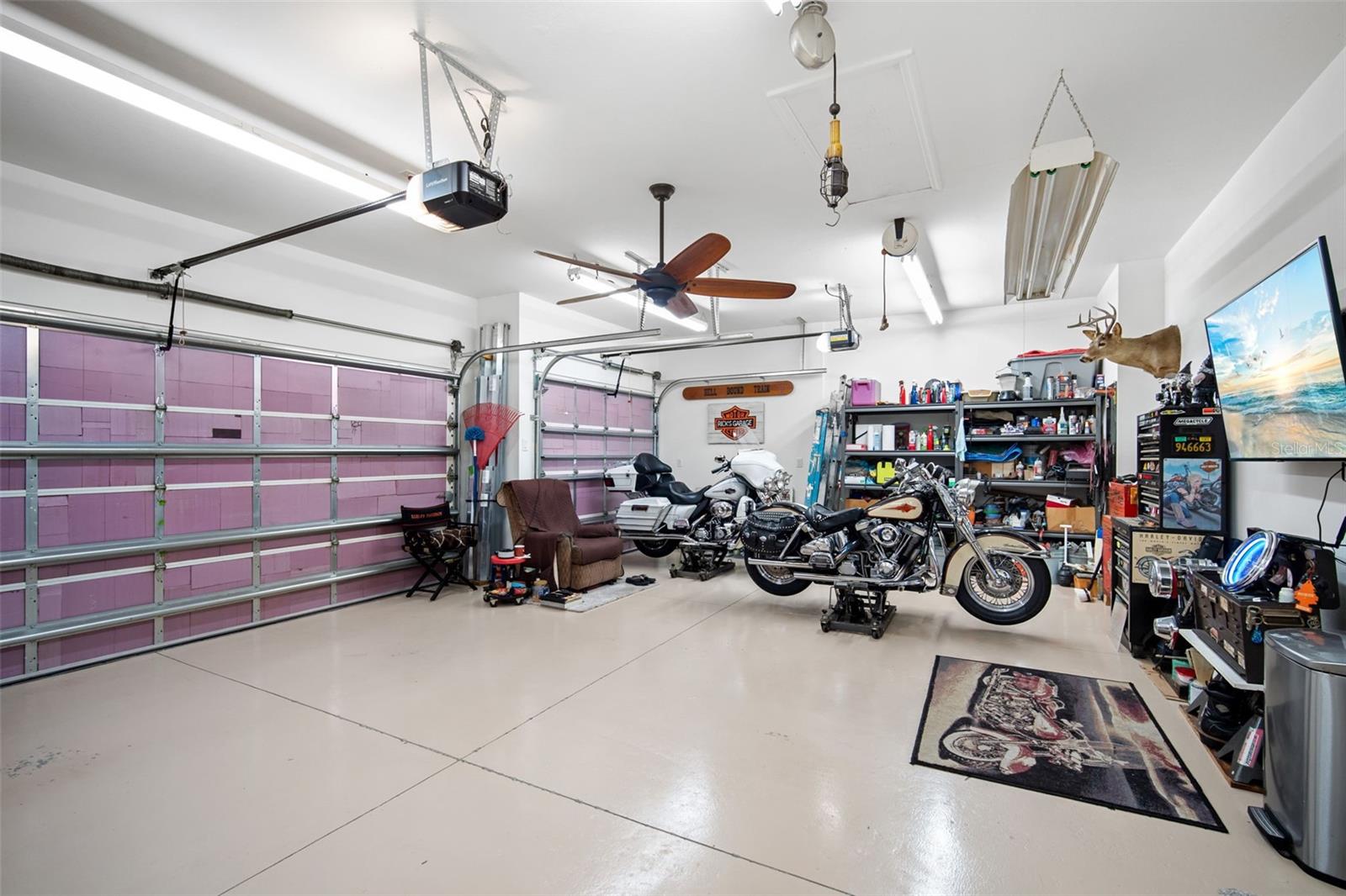 Image 32 of 51 For 14298 Mindello Drive