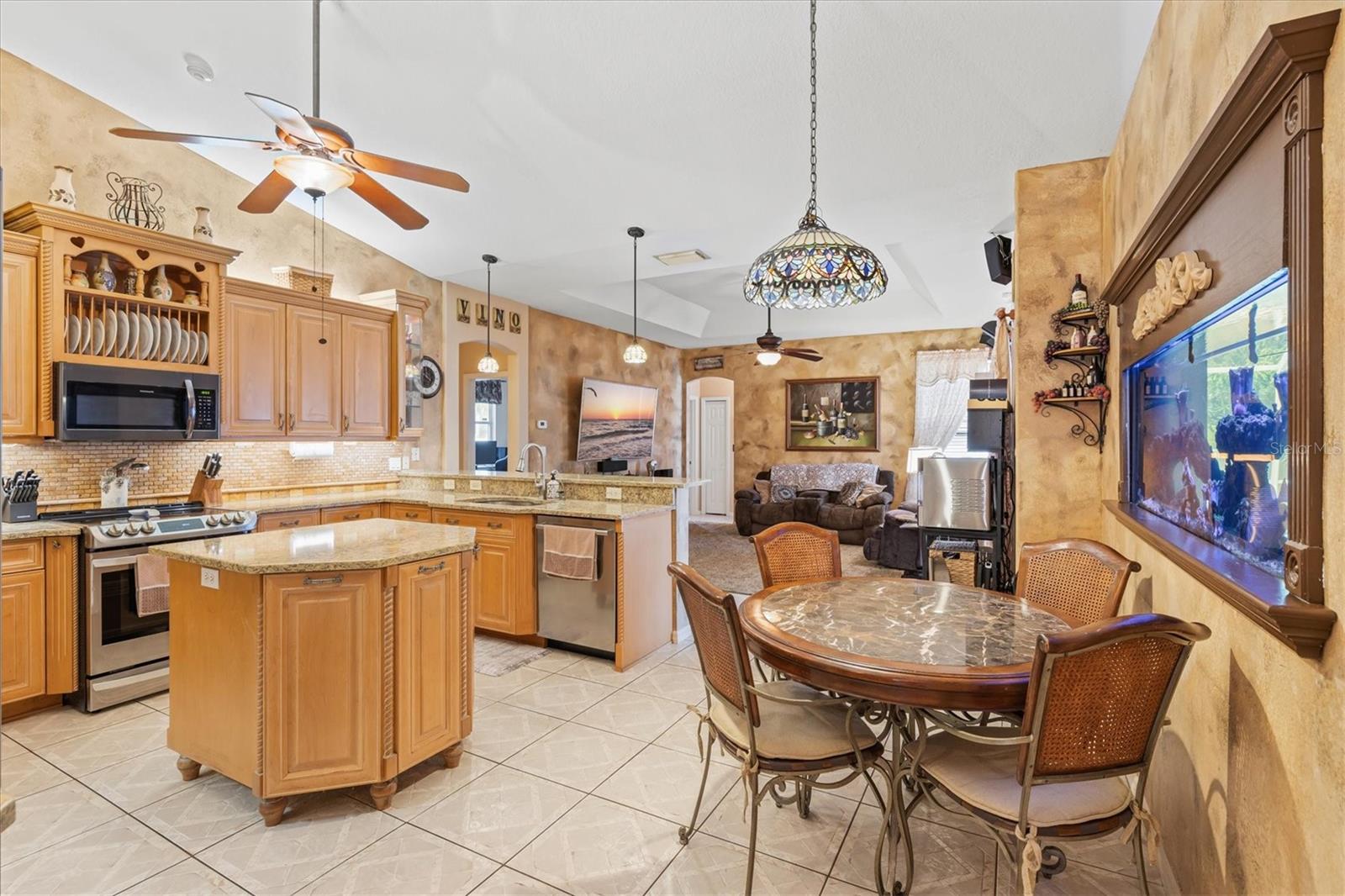 Image 14 of 70 For 7350 Deer Crossing Court