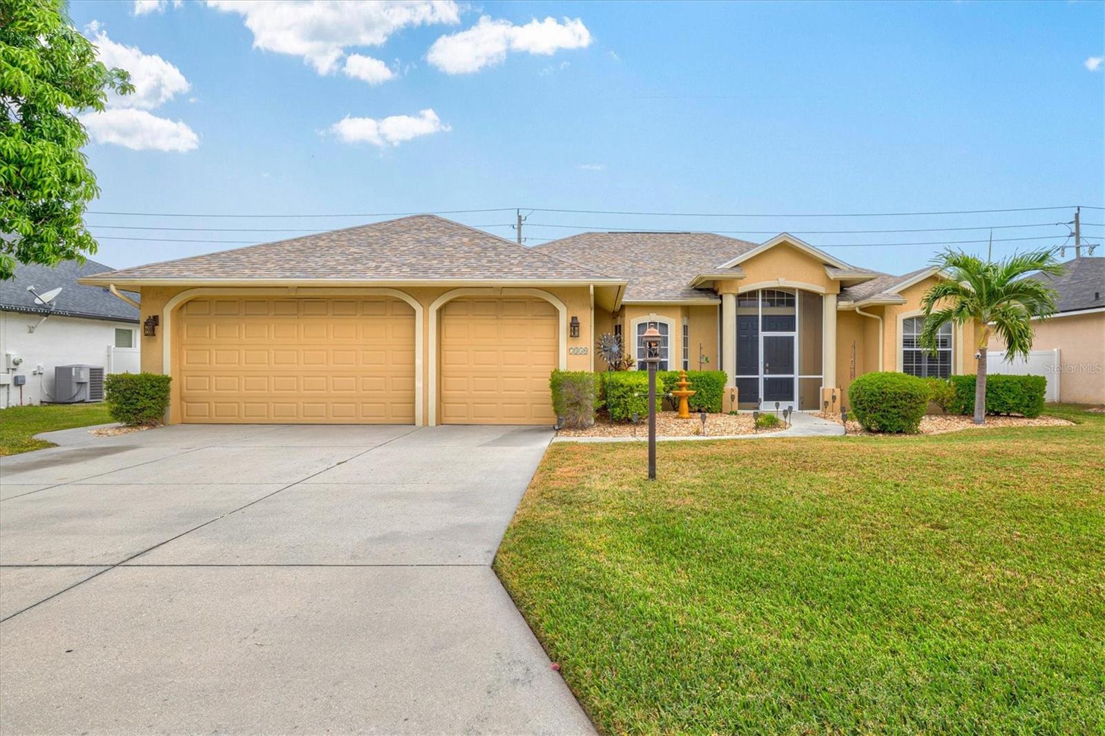 Image 4 of 70 For 7350 Deer Crossing Court