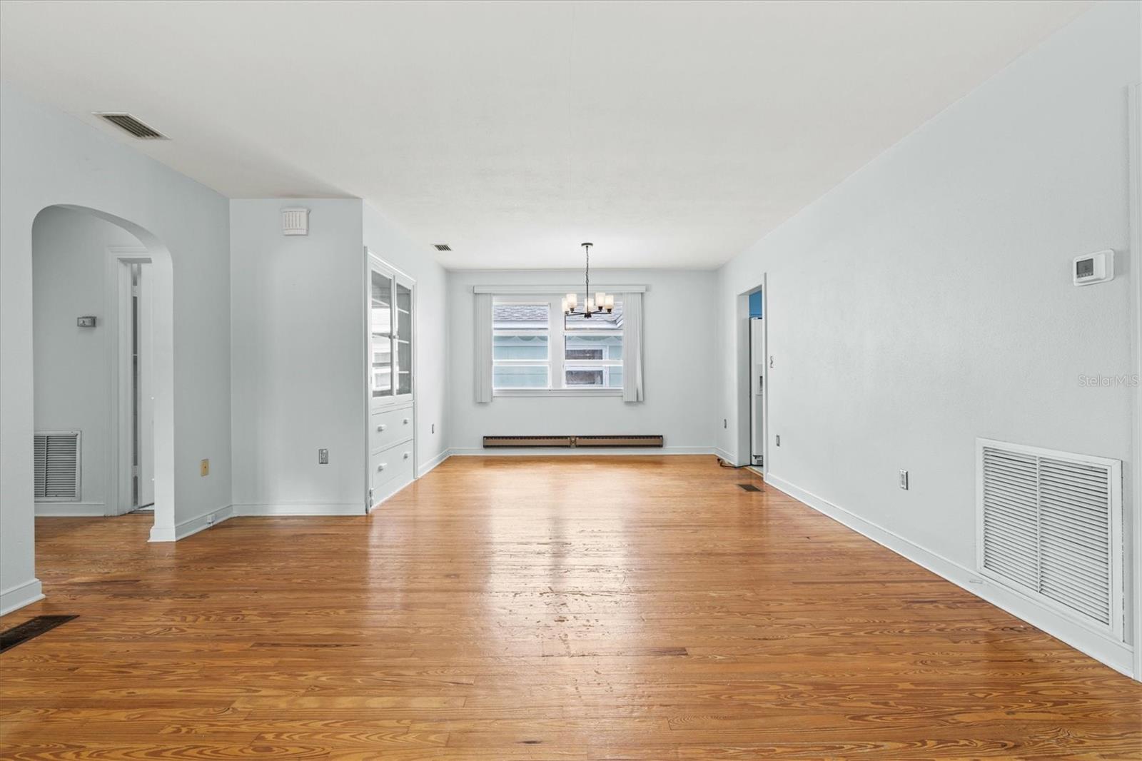 Image 10 of 49 For 2720 4th Avenue W