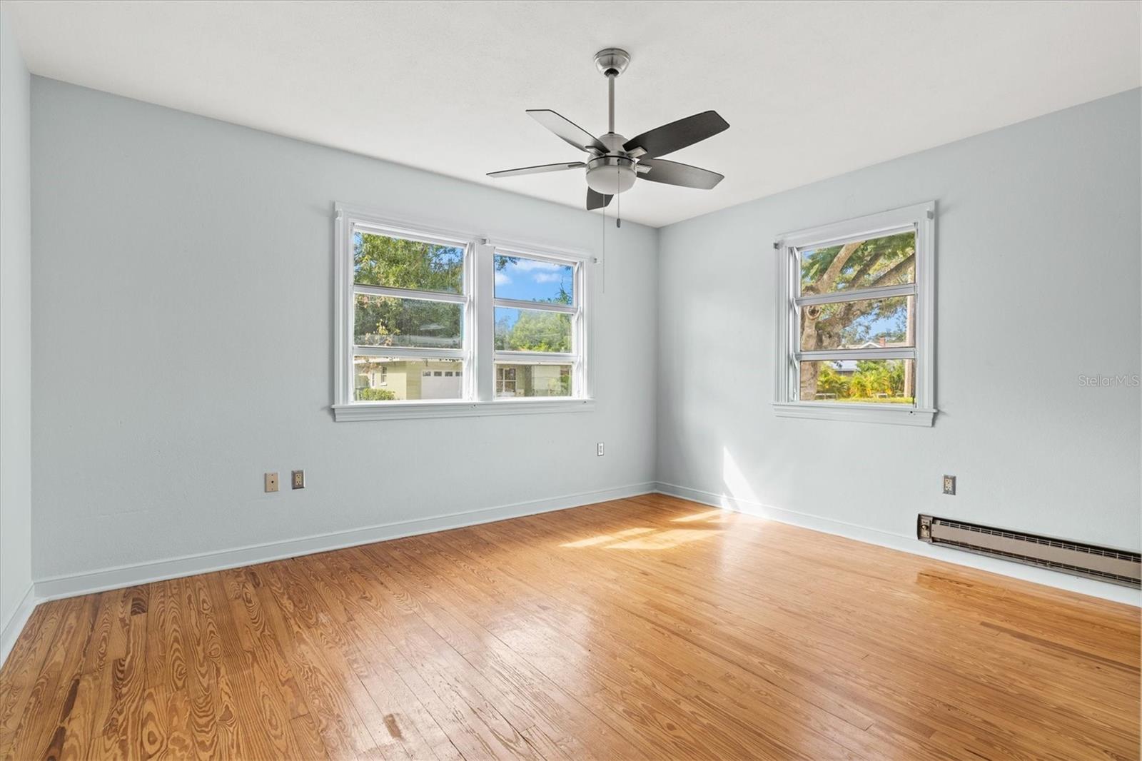 Image 27 of 49 For 2720 4th Avenue W