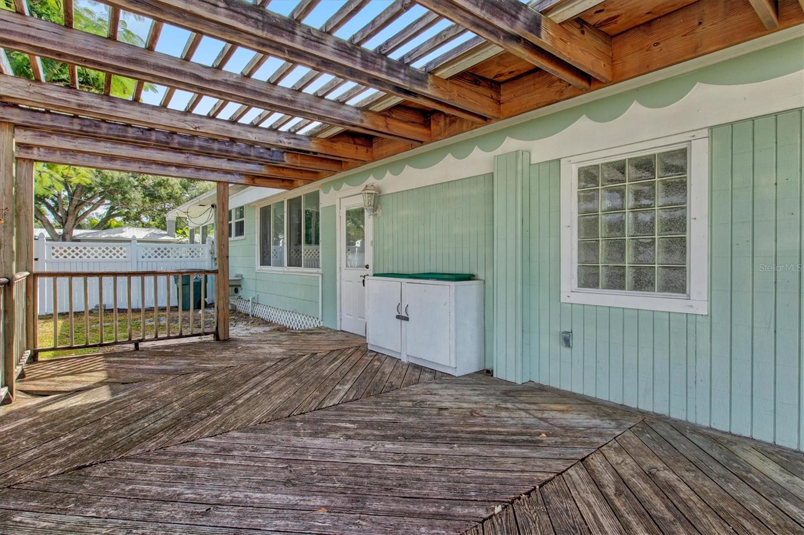 Image 44 of 49 For 2720 4th Avenue W