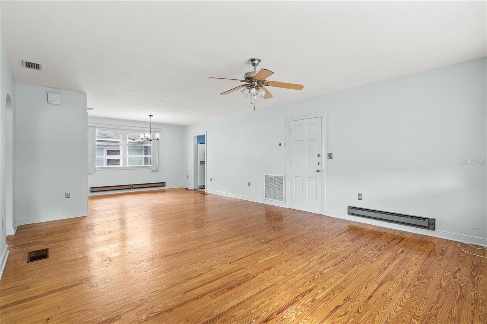 Image 8 of 49 For 2720 4th Avenue W