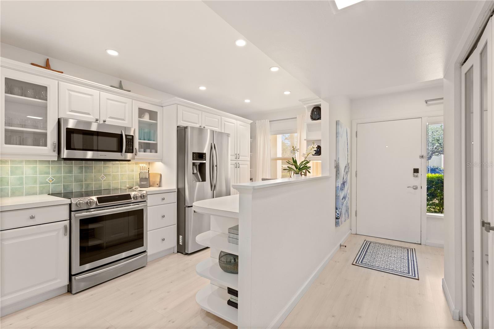 Image 16 of 44 For 8630 Midnight Pass Road 103a