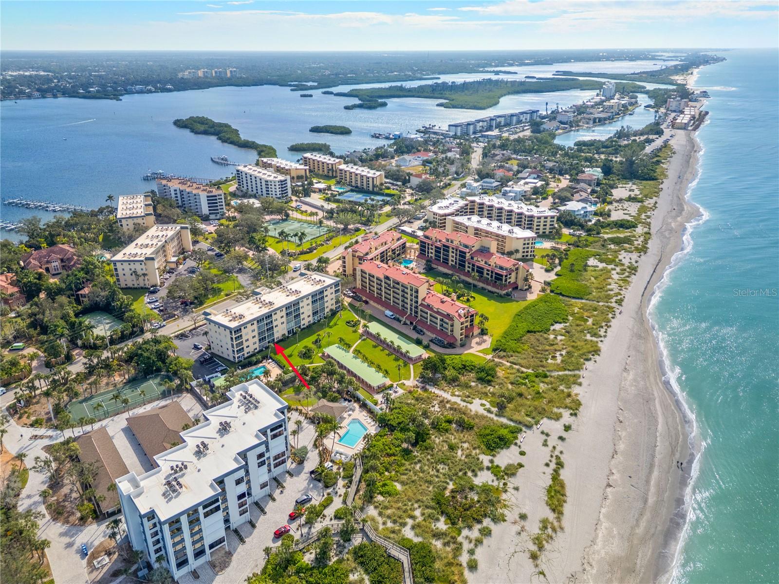 Image 37 of 44 For 8630 Midnight Pass Road 103a